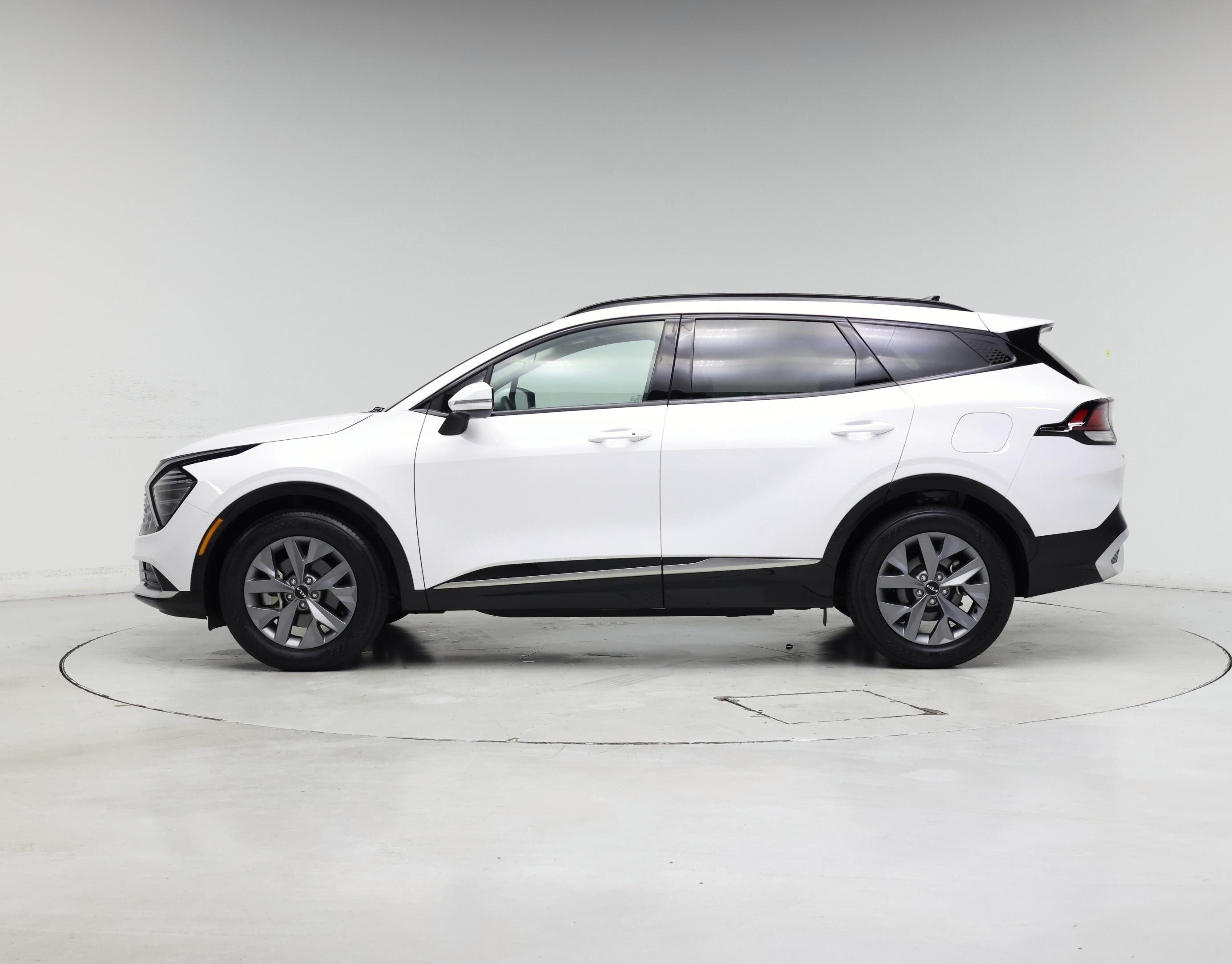 Thumbnail: 2025 Kia Sportage - 3