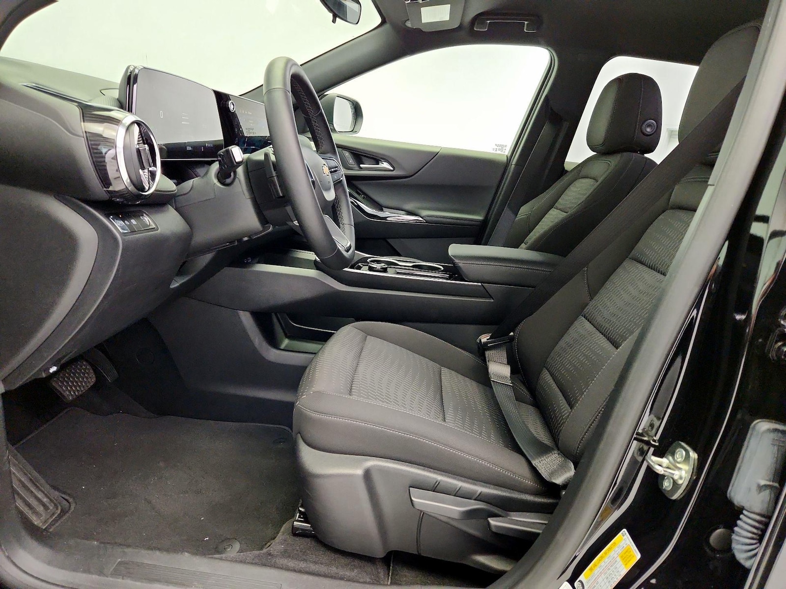 2026 Chevrolet Equinox LT - Photo 12