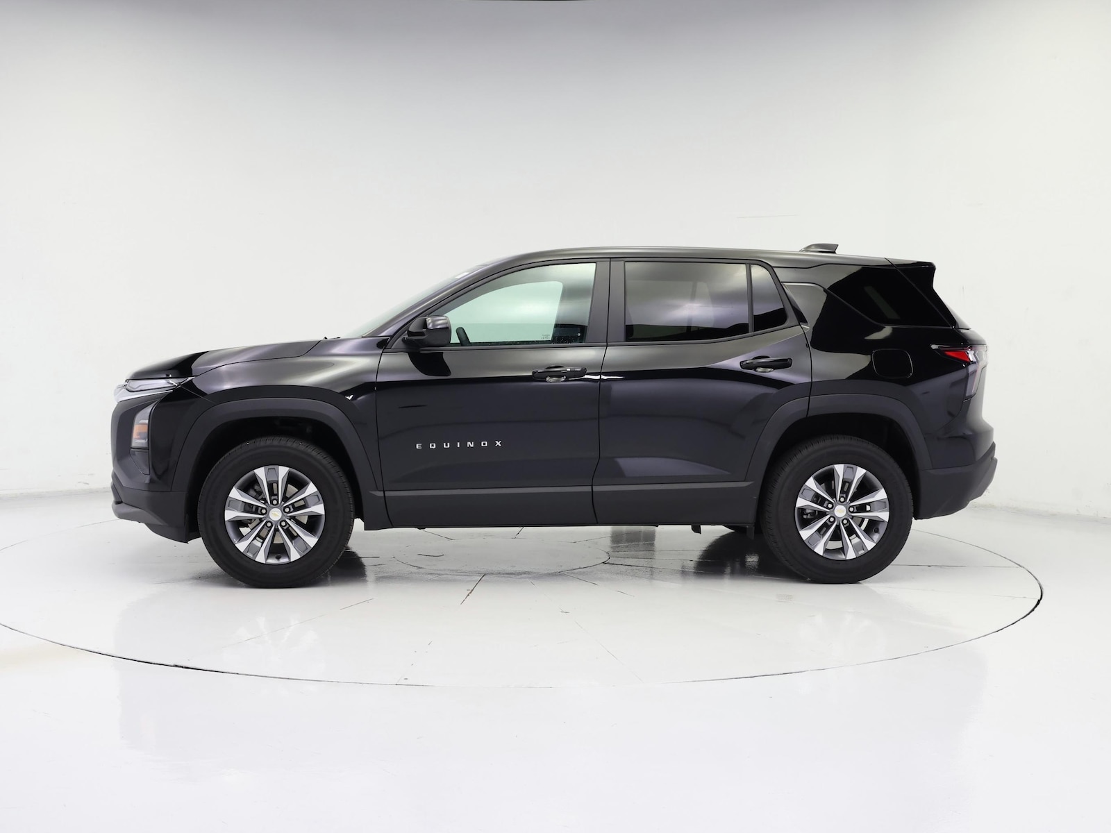 2026 Chevrolet Equinox LT - Photo 4