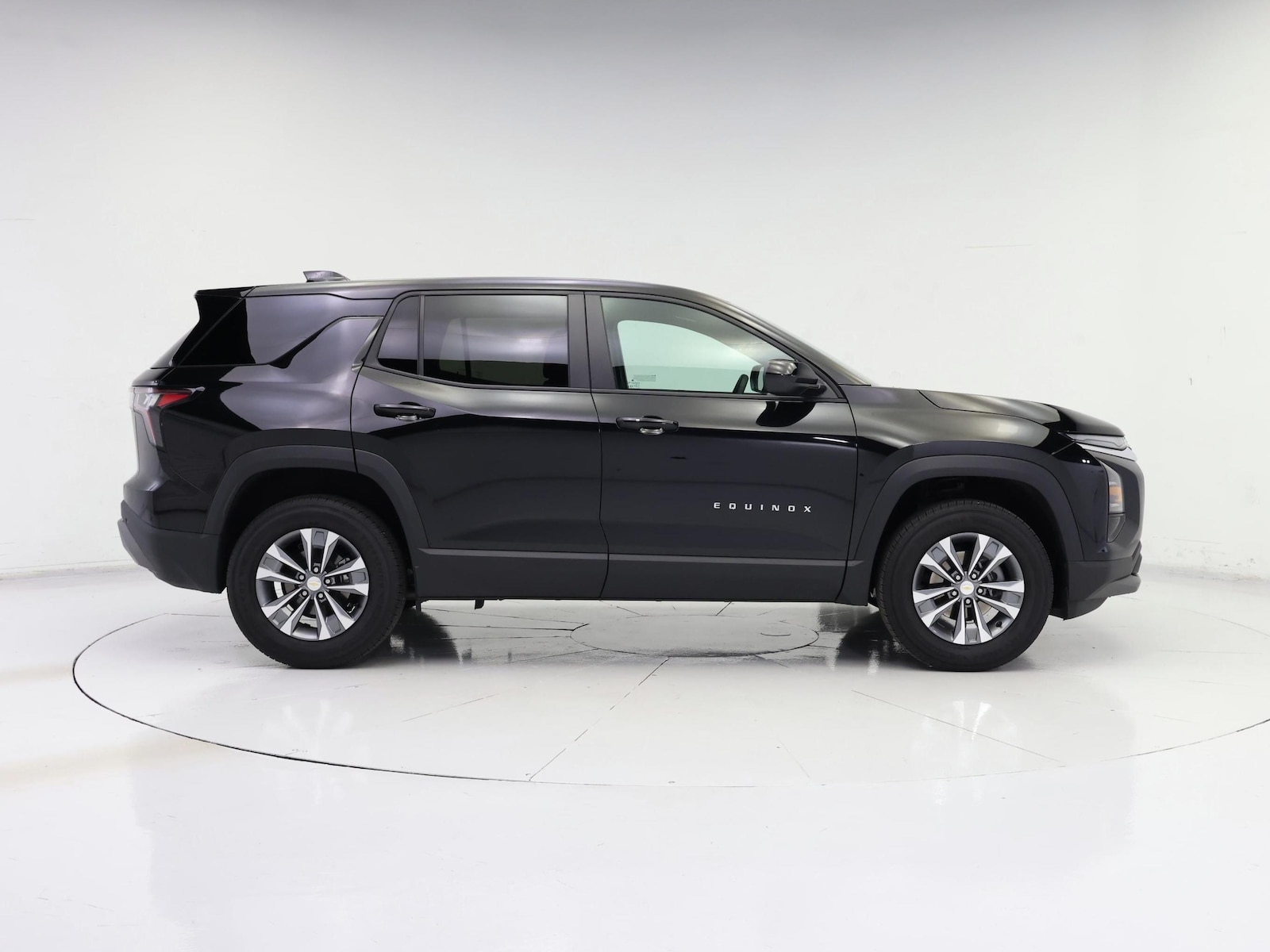 2026 Chevrolet Equinox LT - Photo 8