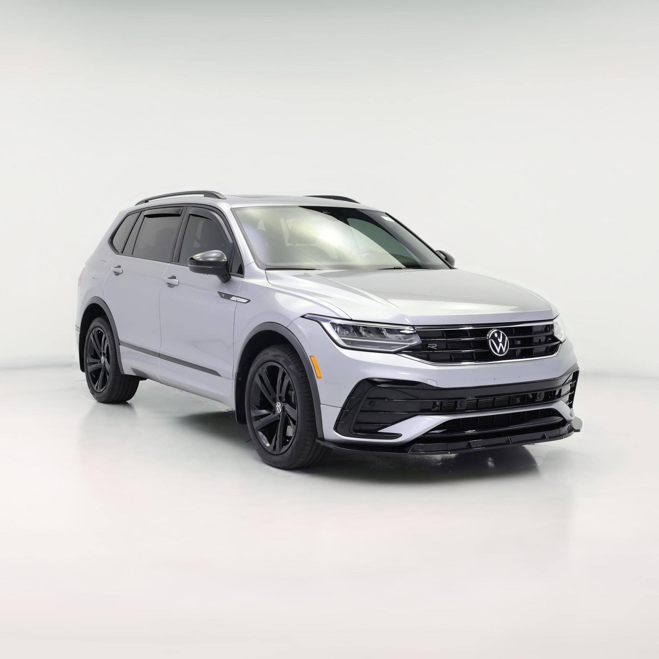 Thumbnail: 2023 Volkswagen Tiguan - 1