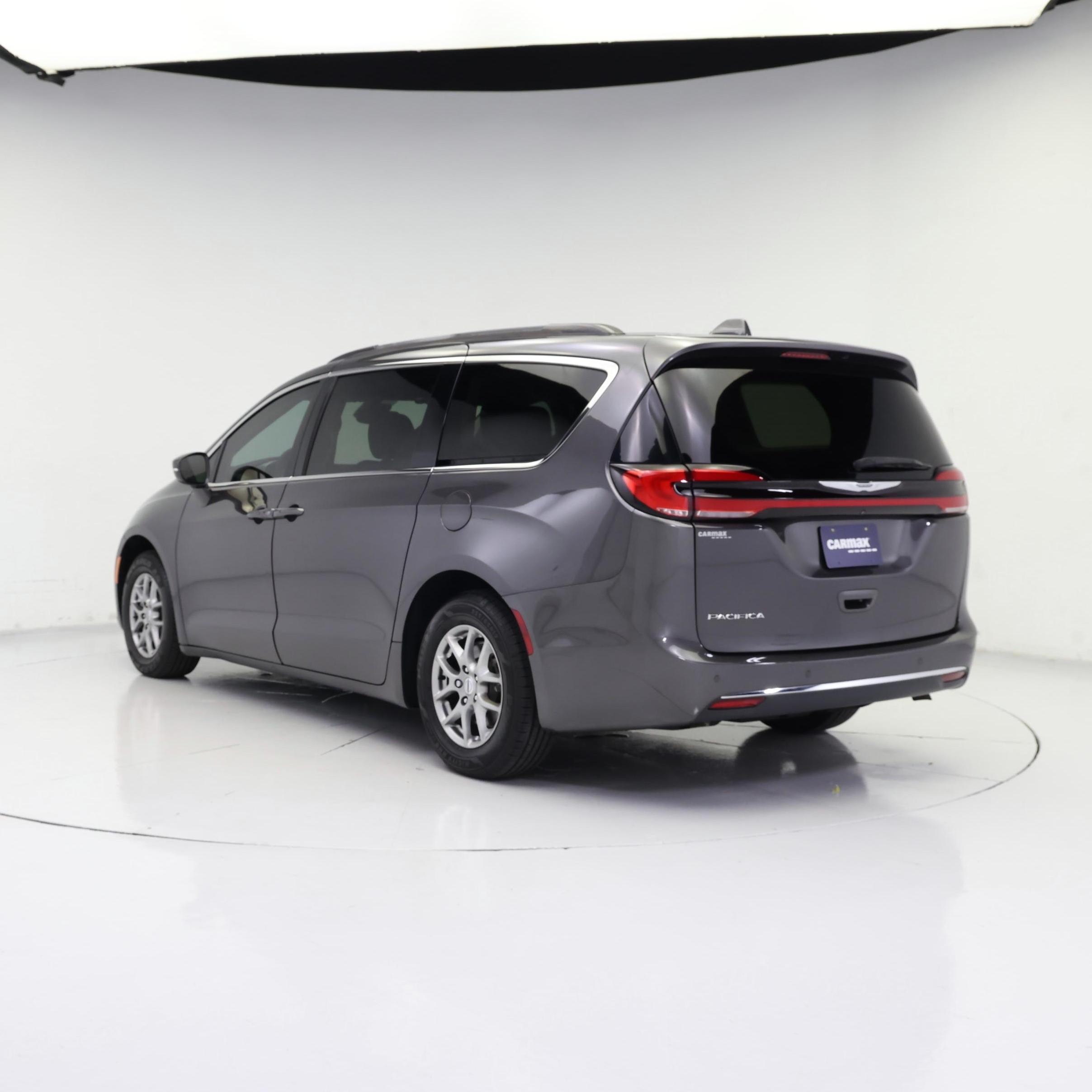 Thumbnail: 2021 Chrysler Pacifica - 2