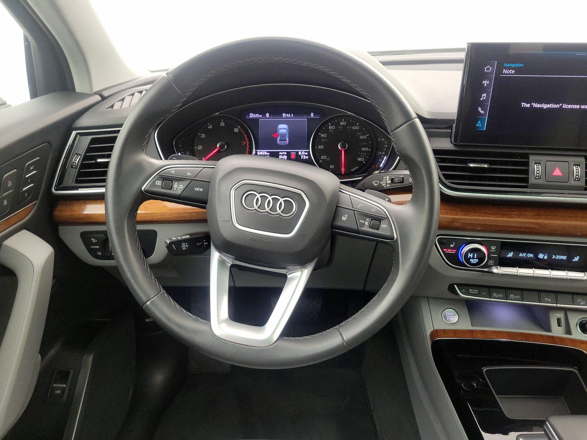 Thumbnail: 2023 Audi Q5 - 10