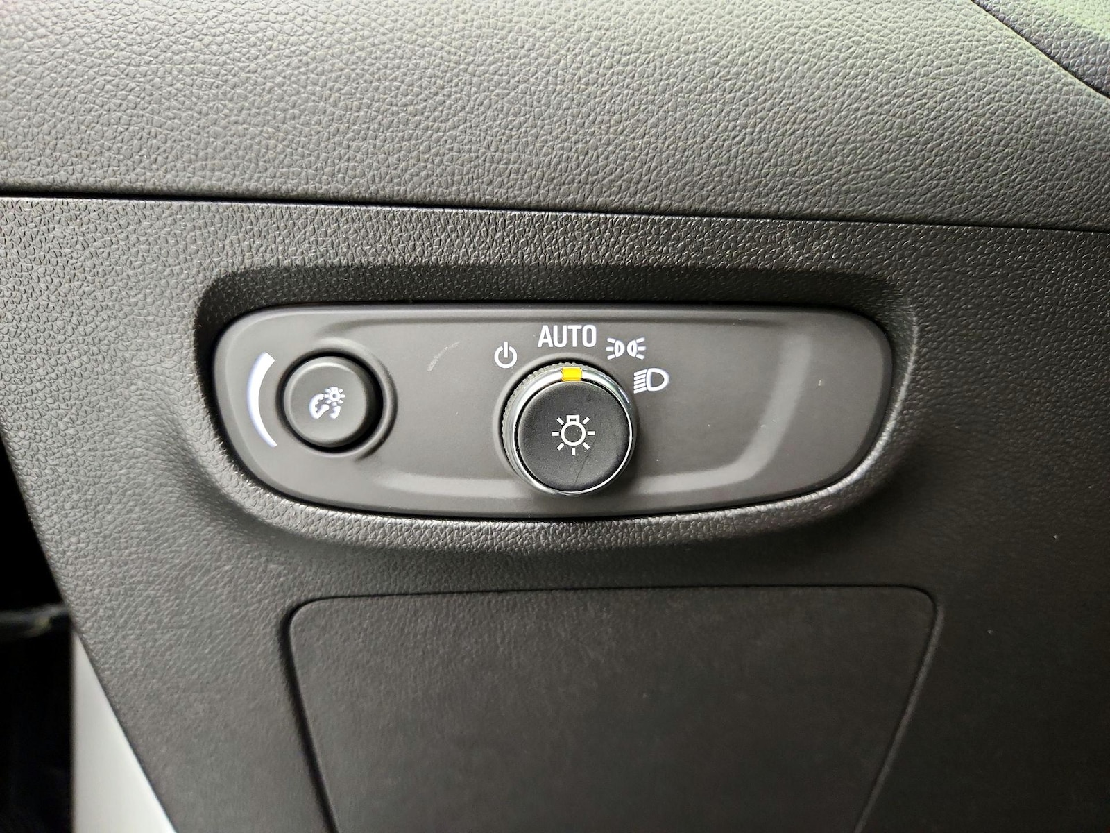 2025 Buick Encore GX Preferred - Photo 14