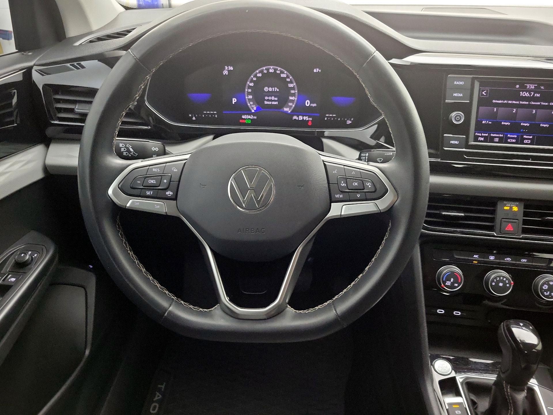 Thumbnail: 2023 Volkswagen Taos - 10