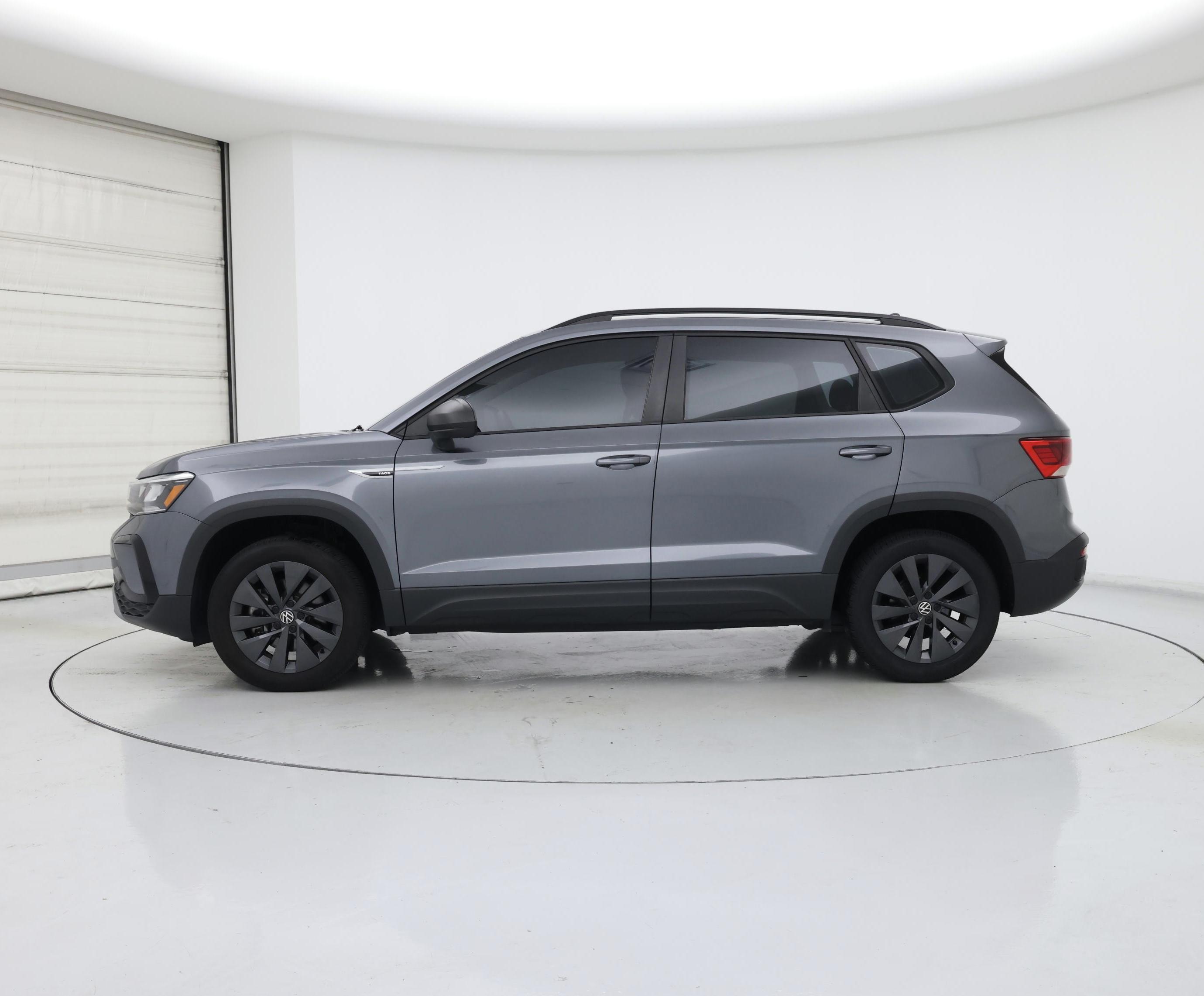 Thumbnail: 2023 Volkswagen Taos - 3