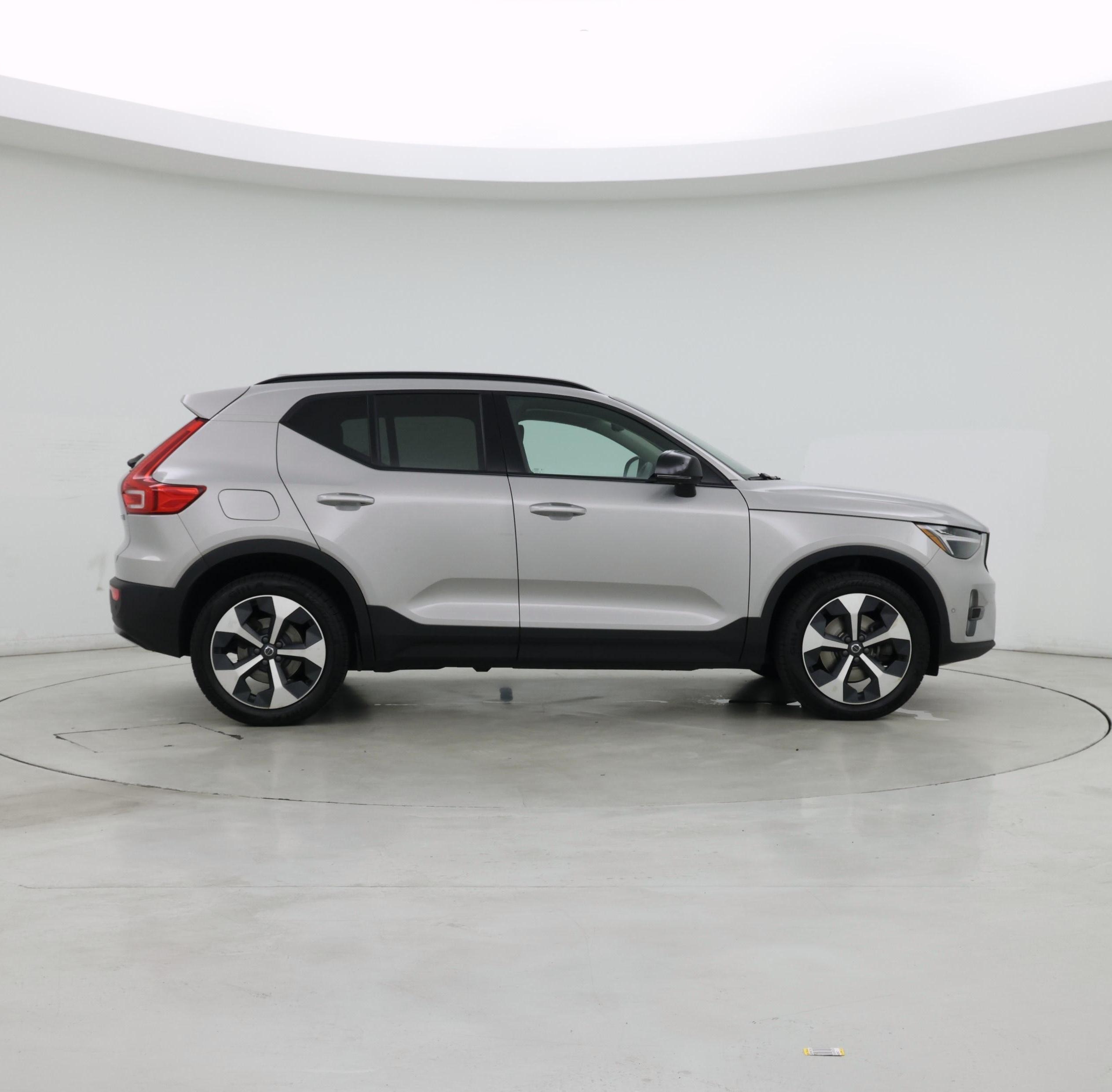 Thumbnail: 2024 Volvo XC40 - 7