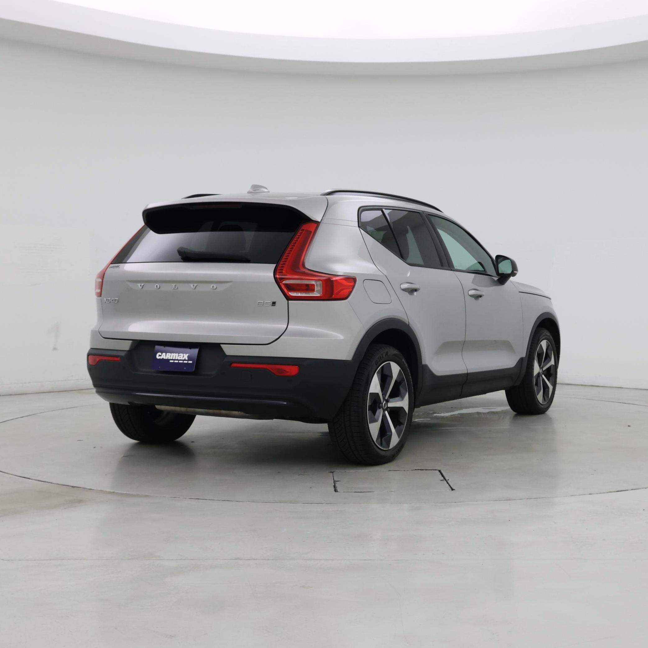 Thumbnail: 2024 Volvo XC40 - 8