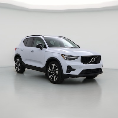 2024 Volvo XC40 B5 Plus Dark Theme