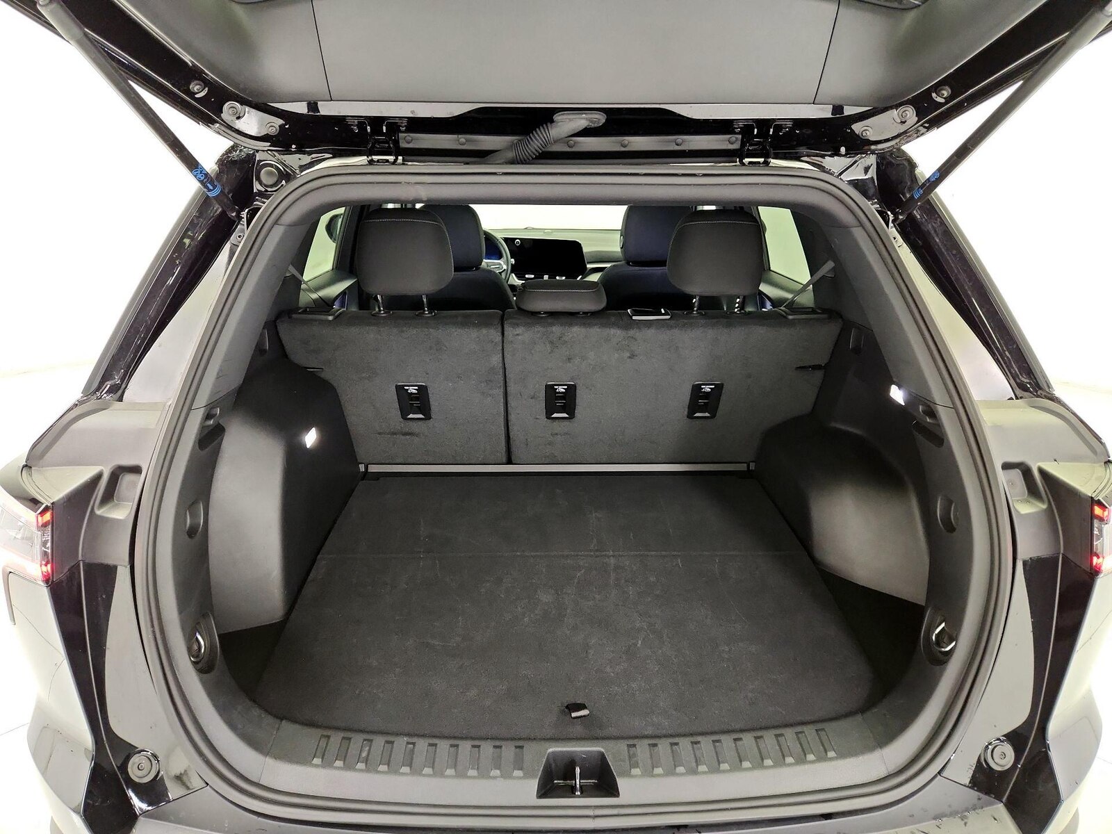2026 Chevrolet Equinox LT - Photo 22