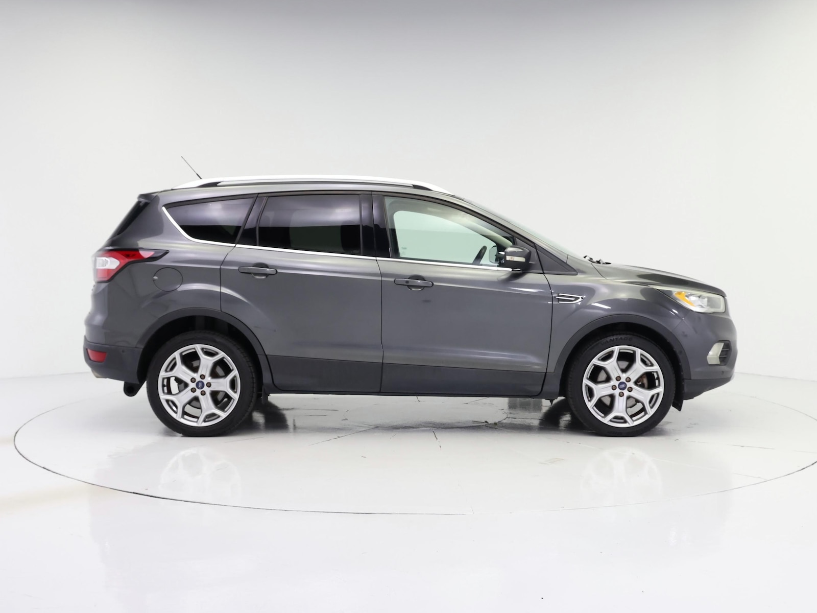 2017 Ford Escape Titanium - Photo 8