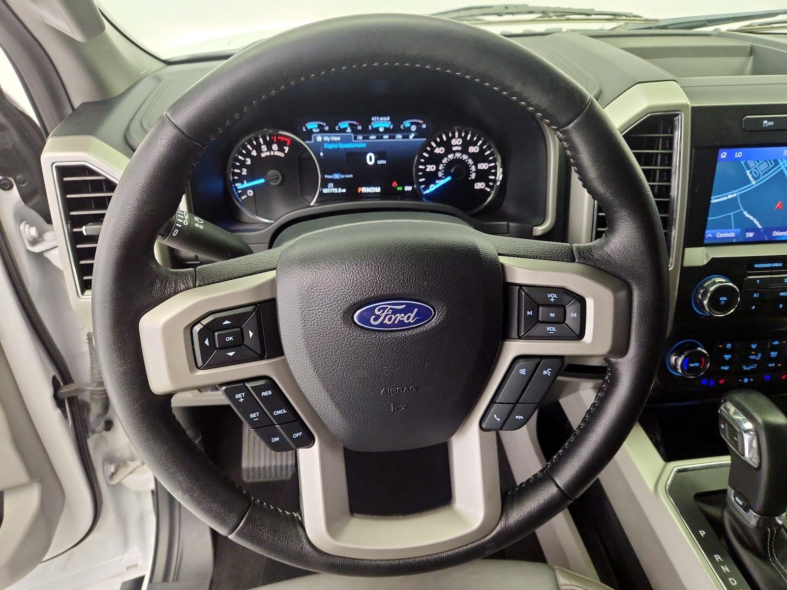 2019 Ford F-150 Lariat - Photo 11