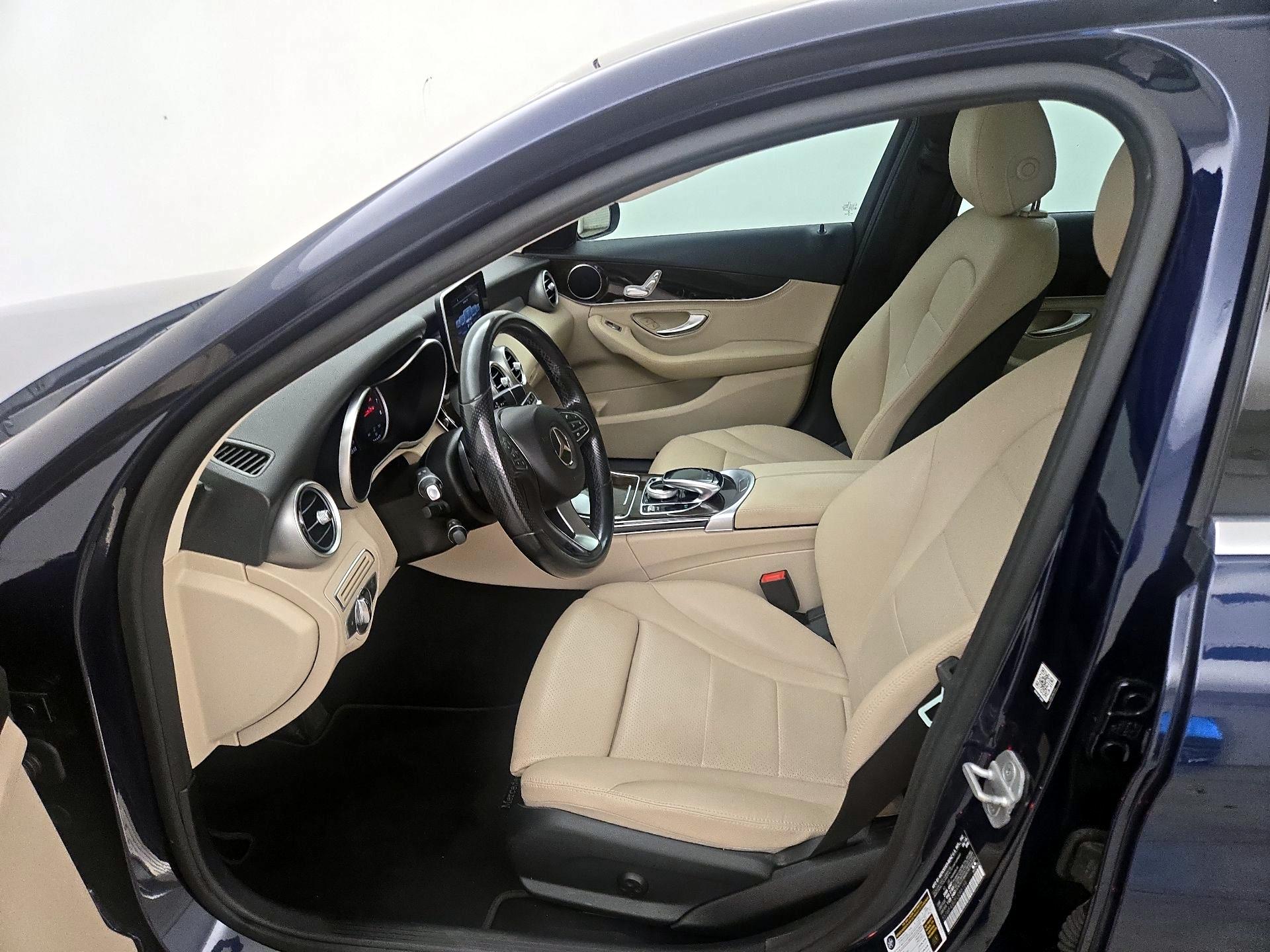 Thumbnail: 2015 Mercedes-Benz C-Class - 11