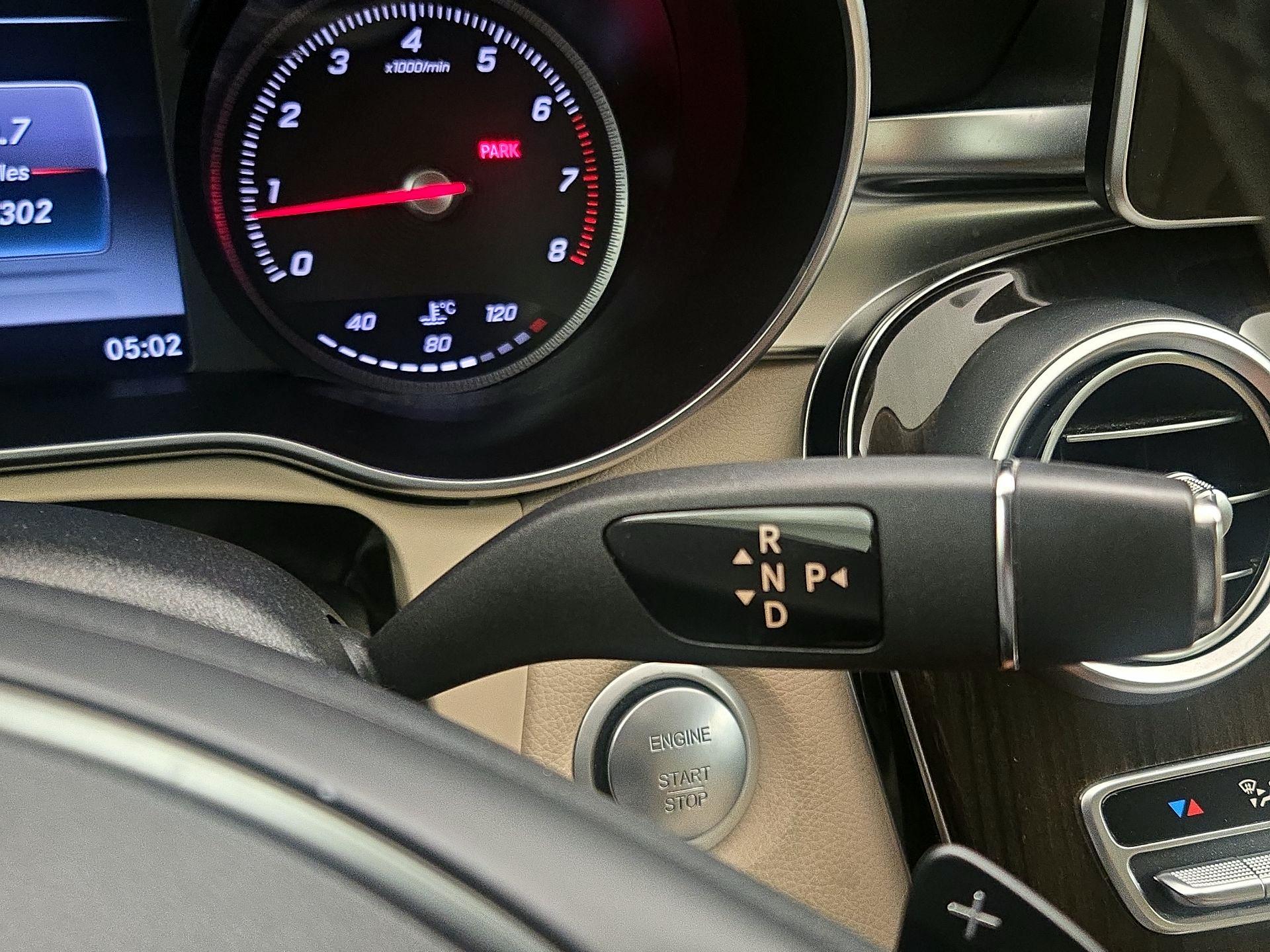 Thumbnail: 2015 Mercedes-Benz C-Class - 16