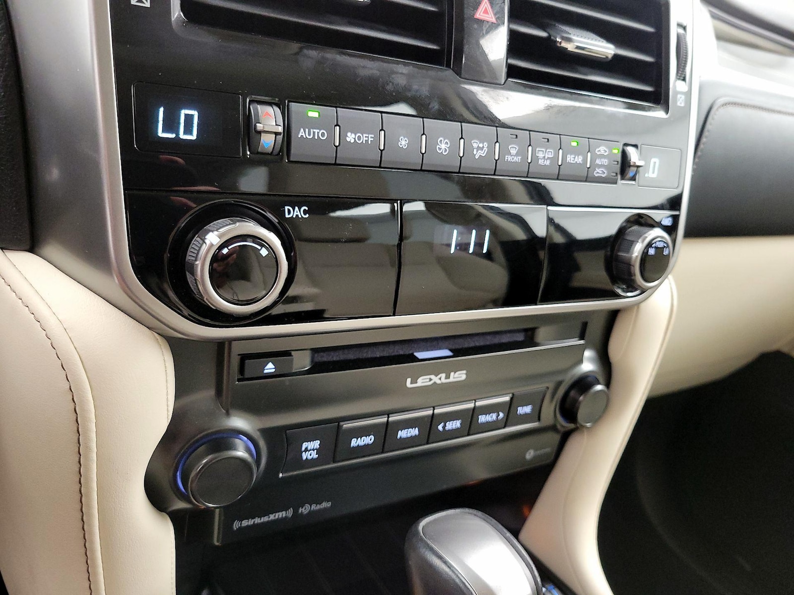 2023 Lexus GX PREMIUM - Photo 18