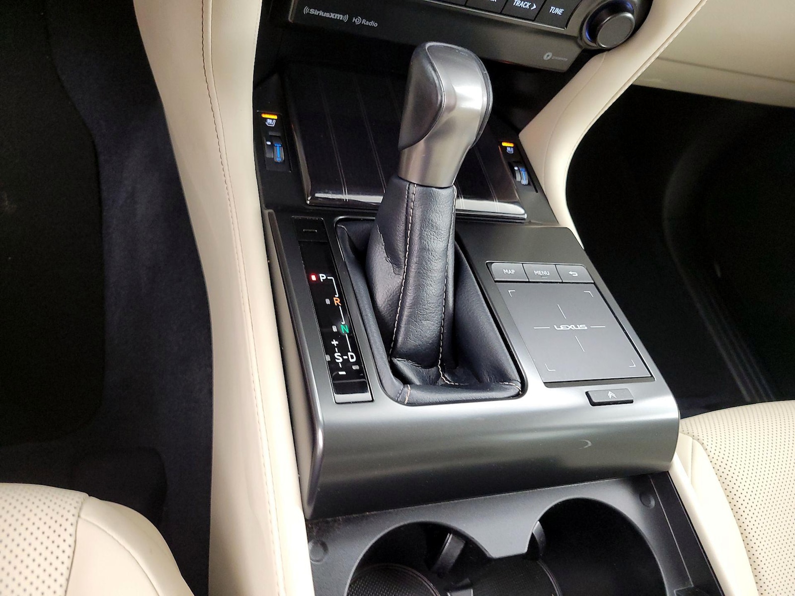 2023 Lexus GX PREMIUM - Photo 19