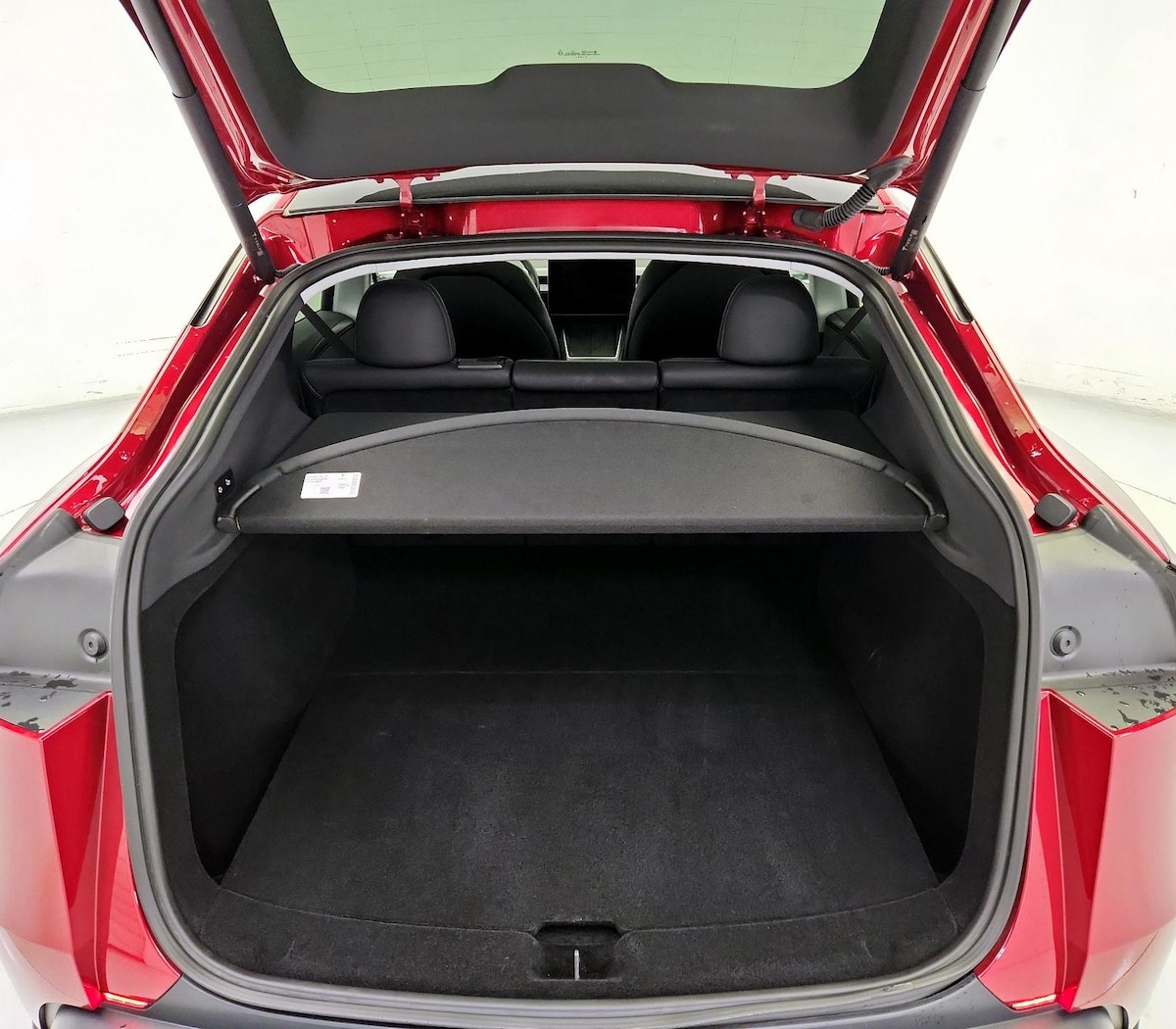 Trunk/Cargo (Seats Up)