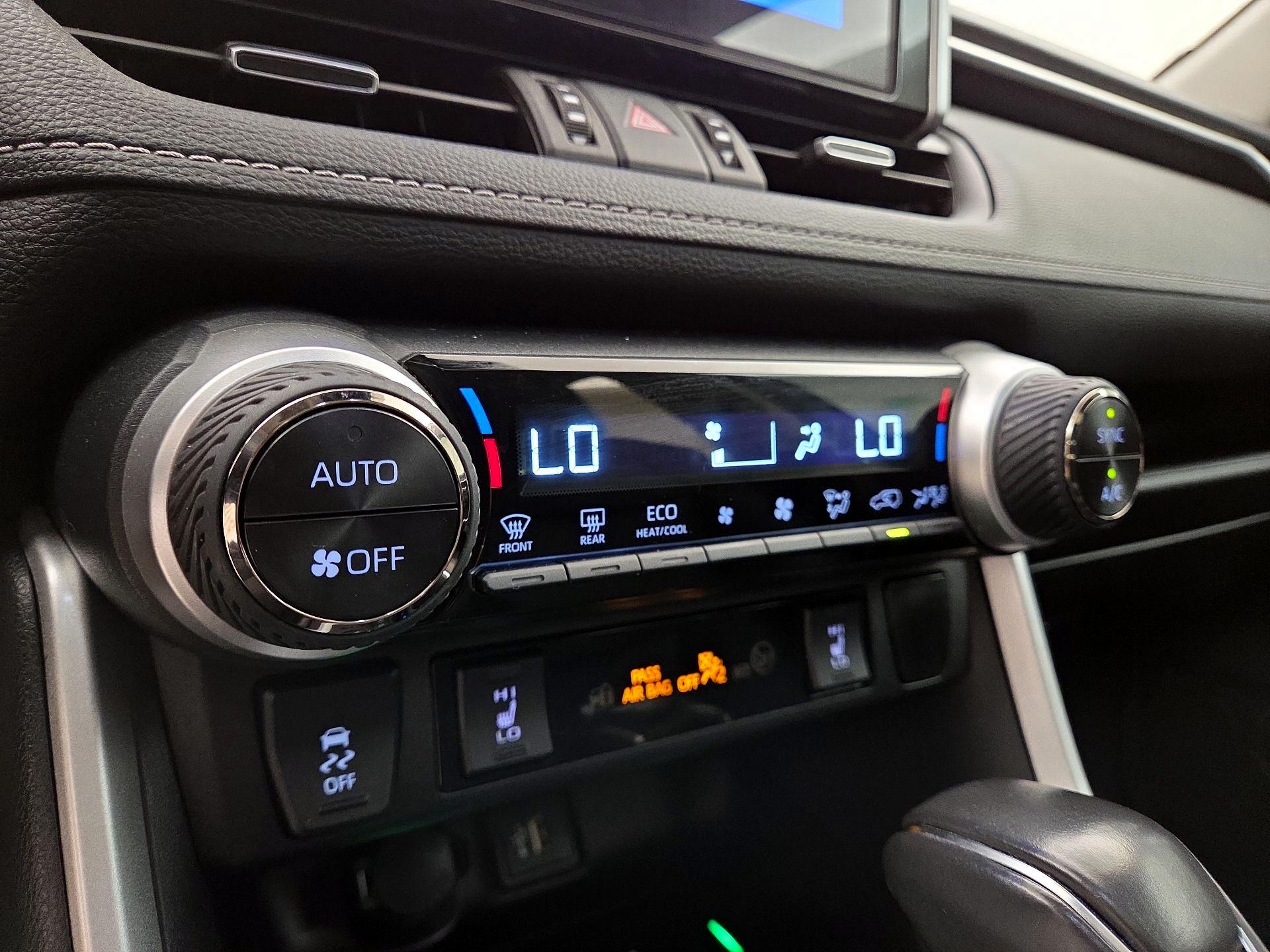Thumbnail: 2024 Toyota RAV4 - 16