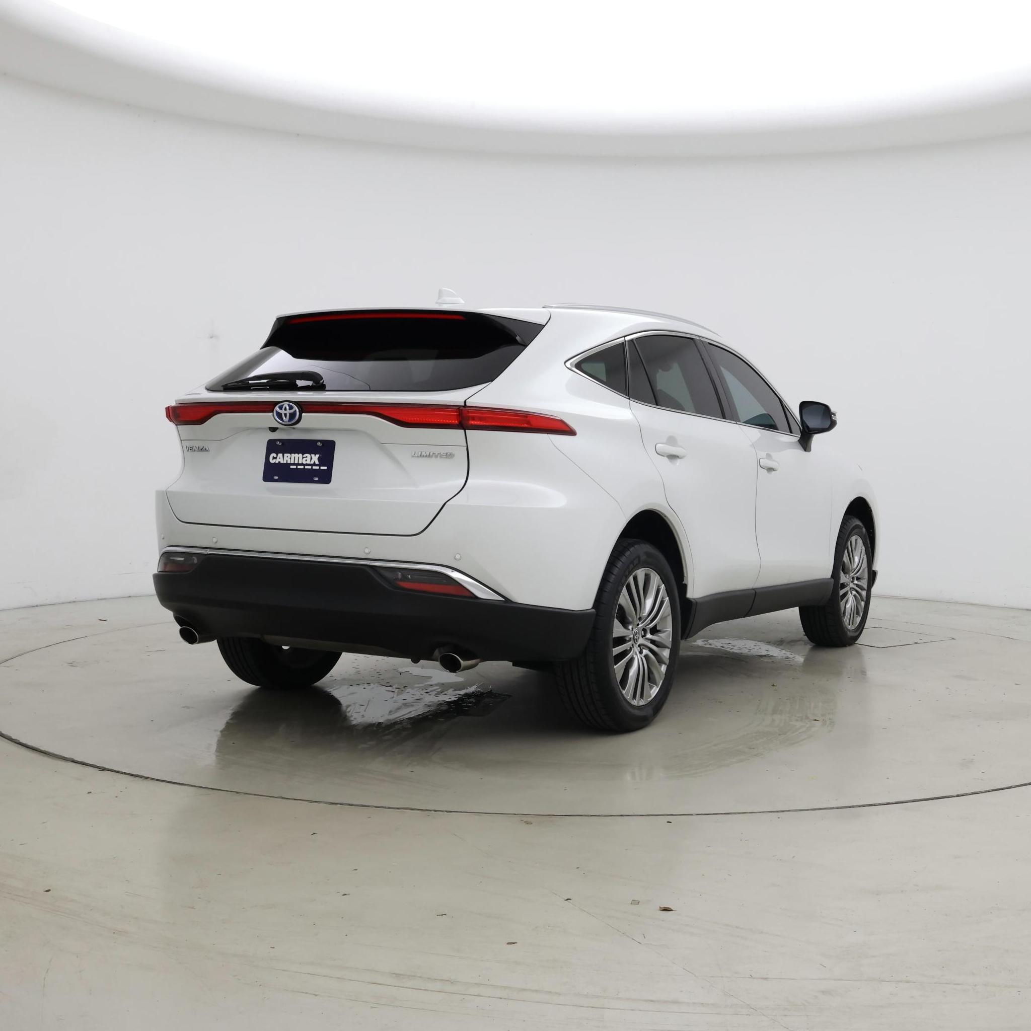 Thumbnail: 2023 Toyota Venza - 8