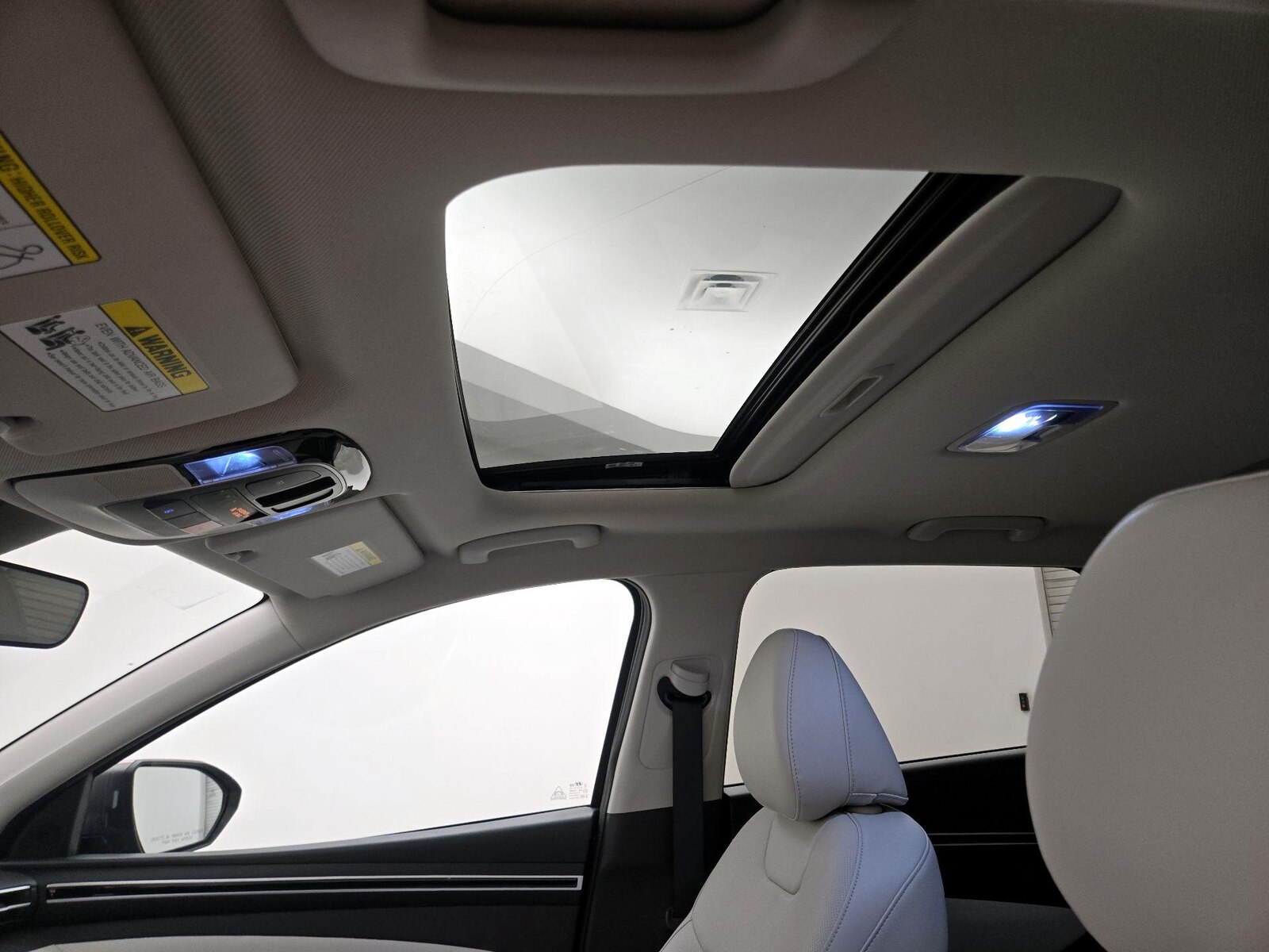 Sunroof(s) & Overhead Airbags
