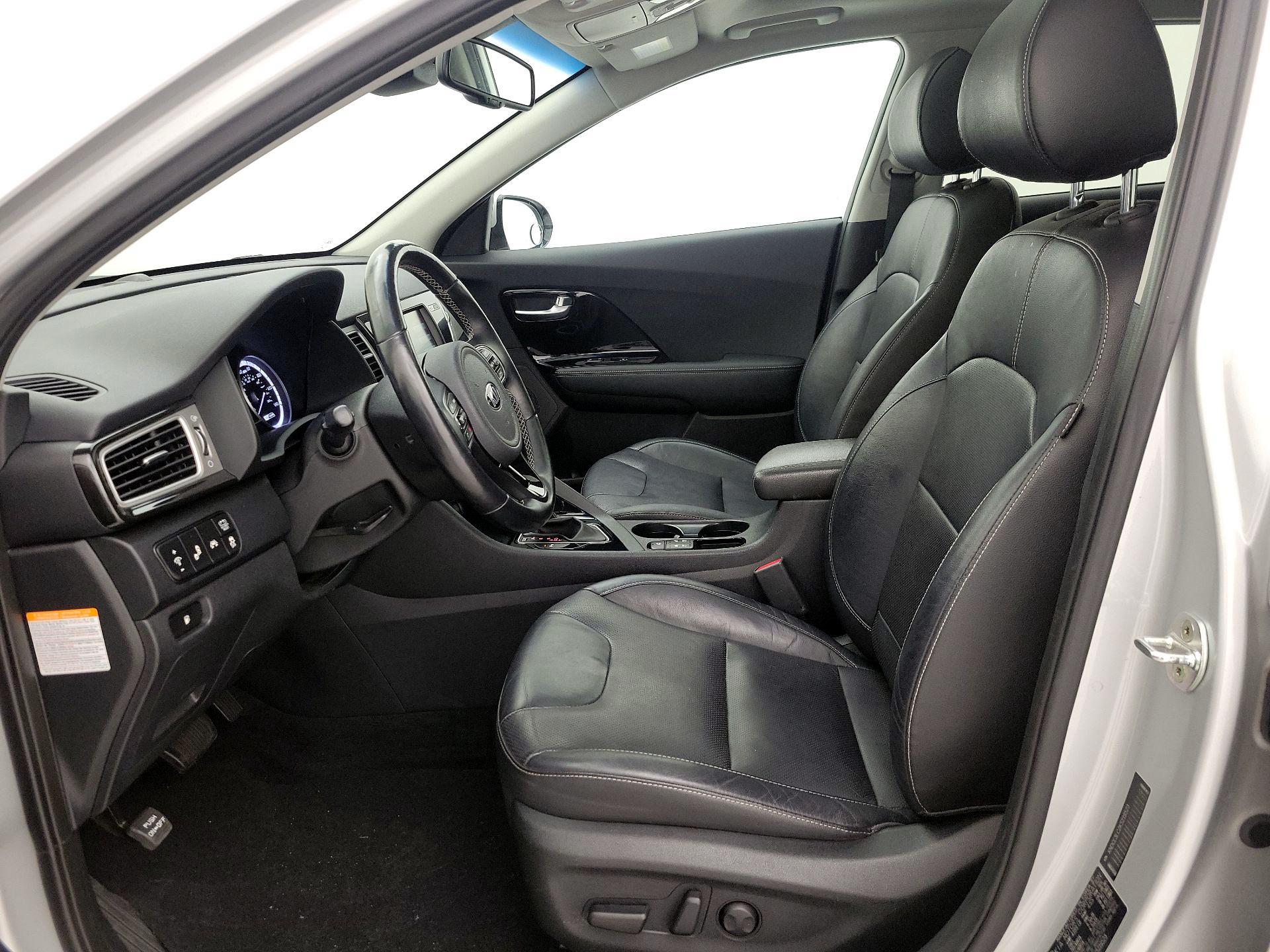Thumbnail: 2019 Kia Niro - 11