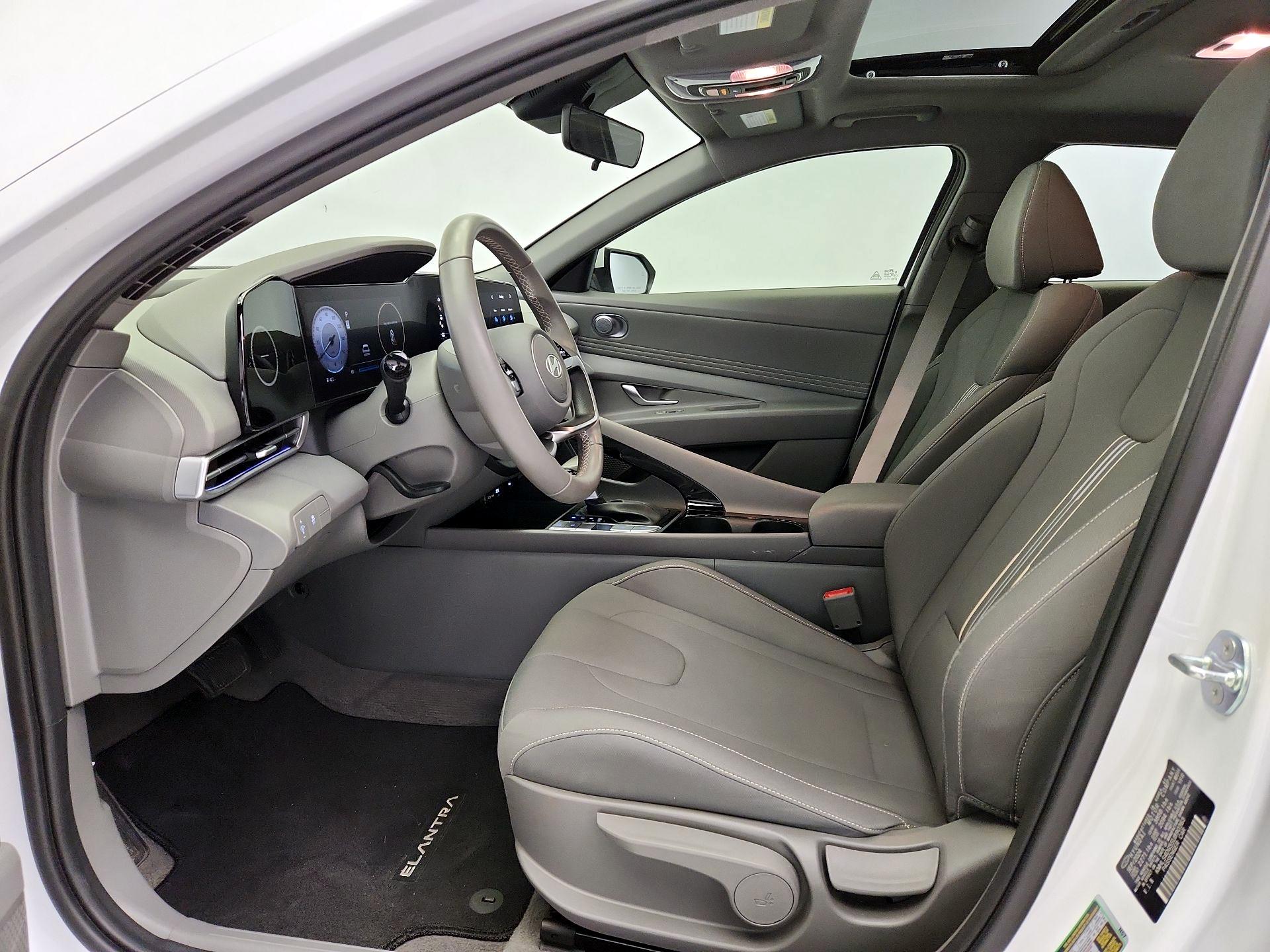 Thumbnail: 2025 Hyundai Elantra - 11