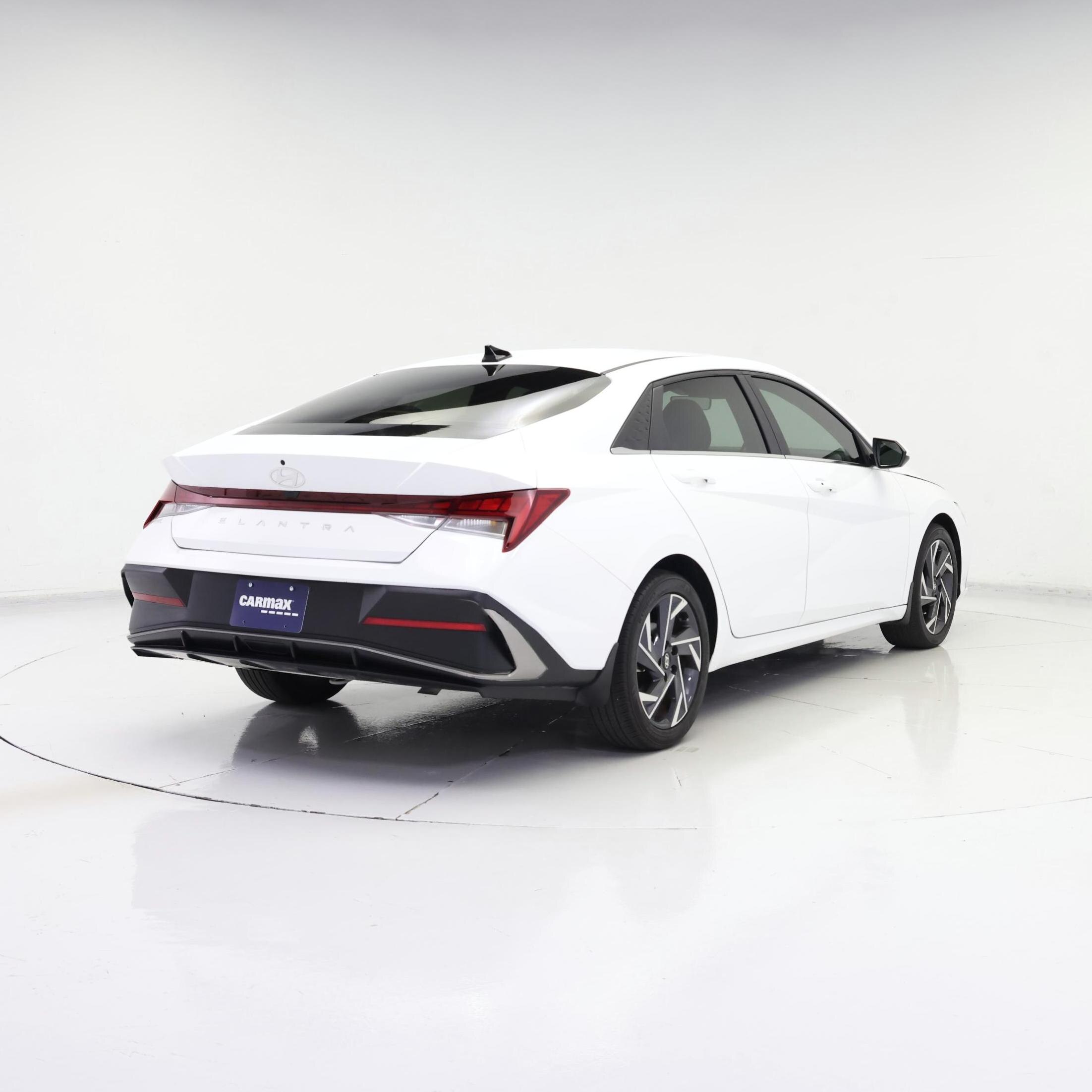 Thumbnail: 2025 Hyundai Elantra - 8