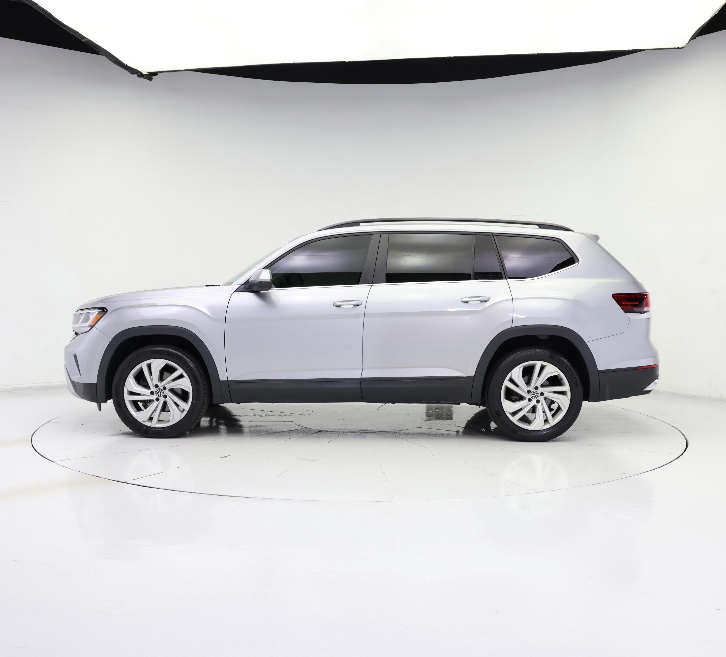 Thumbnail: 2022 Volkswagen Atlas - 3