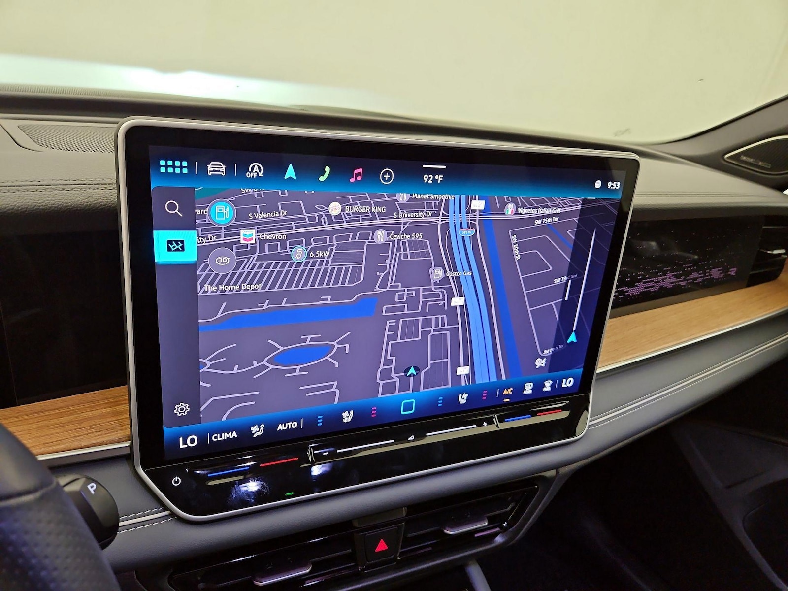 2025 Volkswagen Tiguan SEL R-LINE - Photo 15