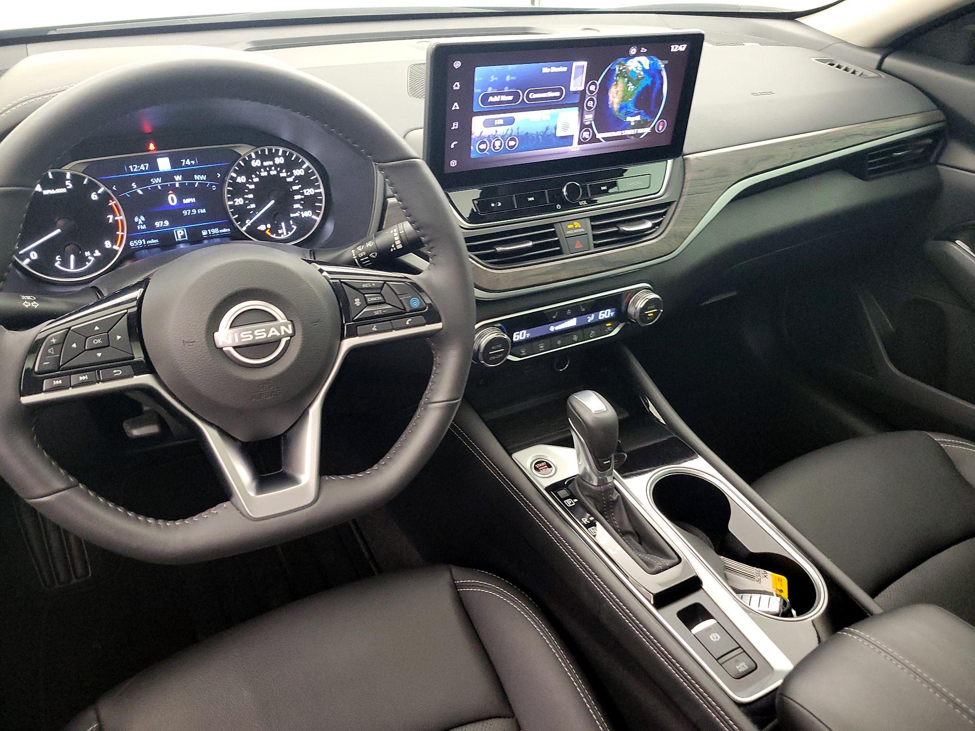Thumbnail: 2024 Nissan Altima - 9