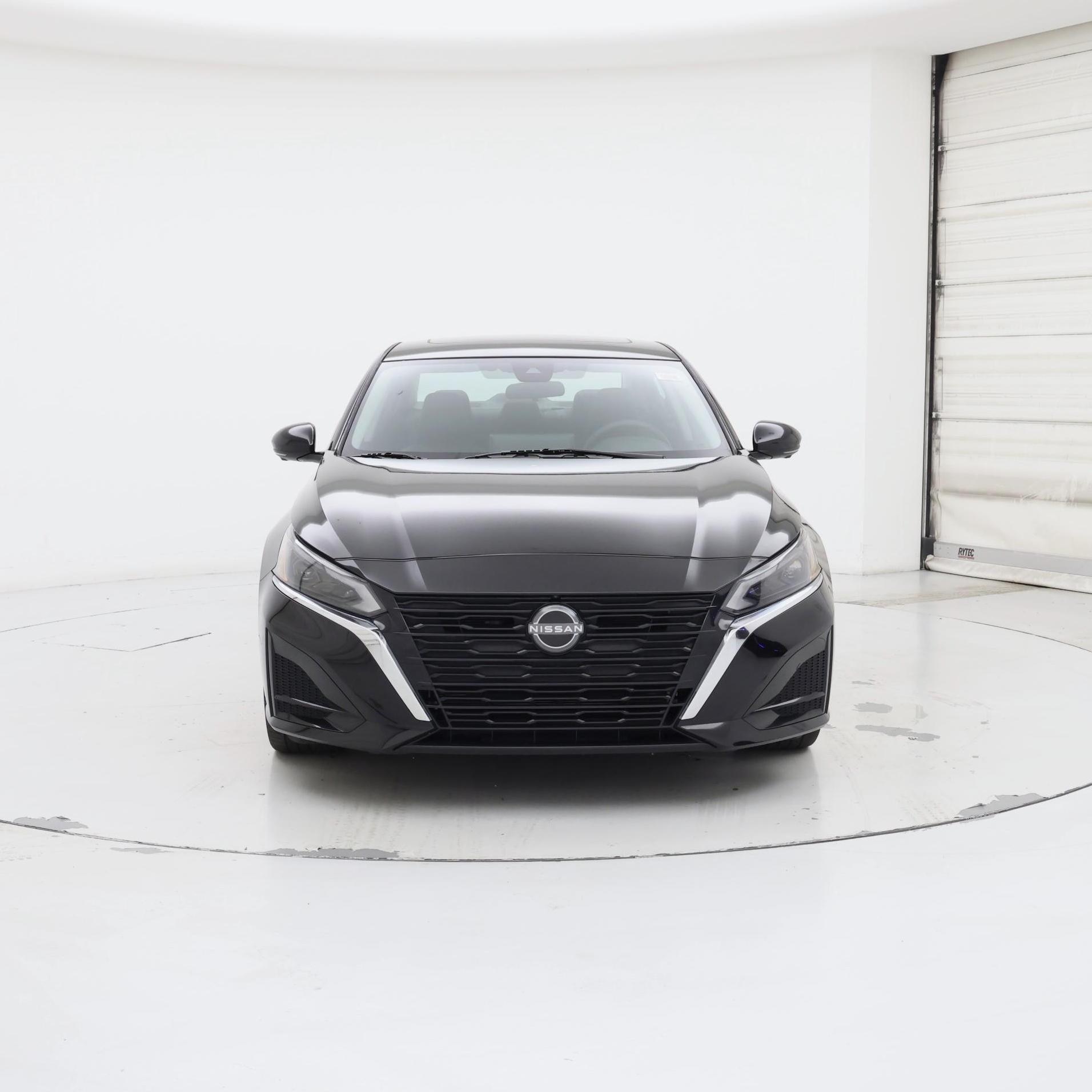 Thumbnail: 2023 Nissan Altima - 5