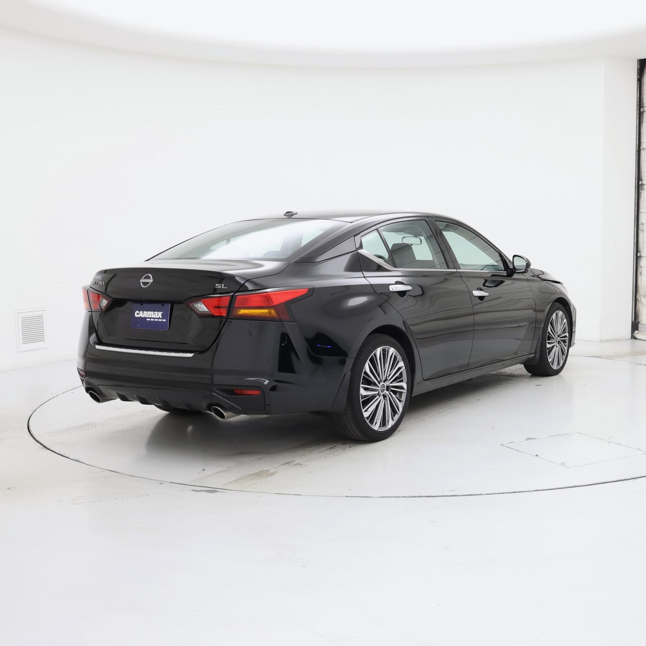 Thumbnail: 2023 Nissan Altima - 8