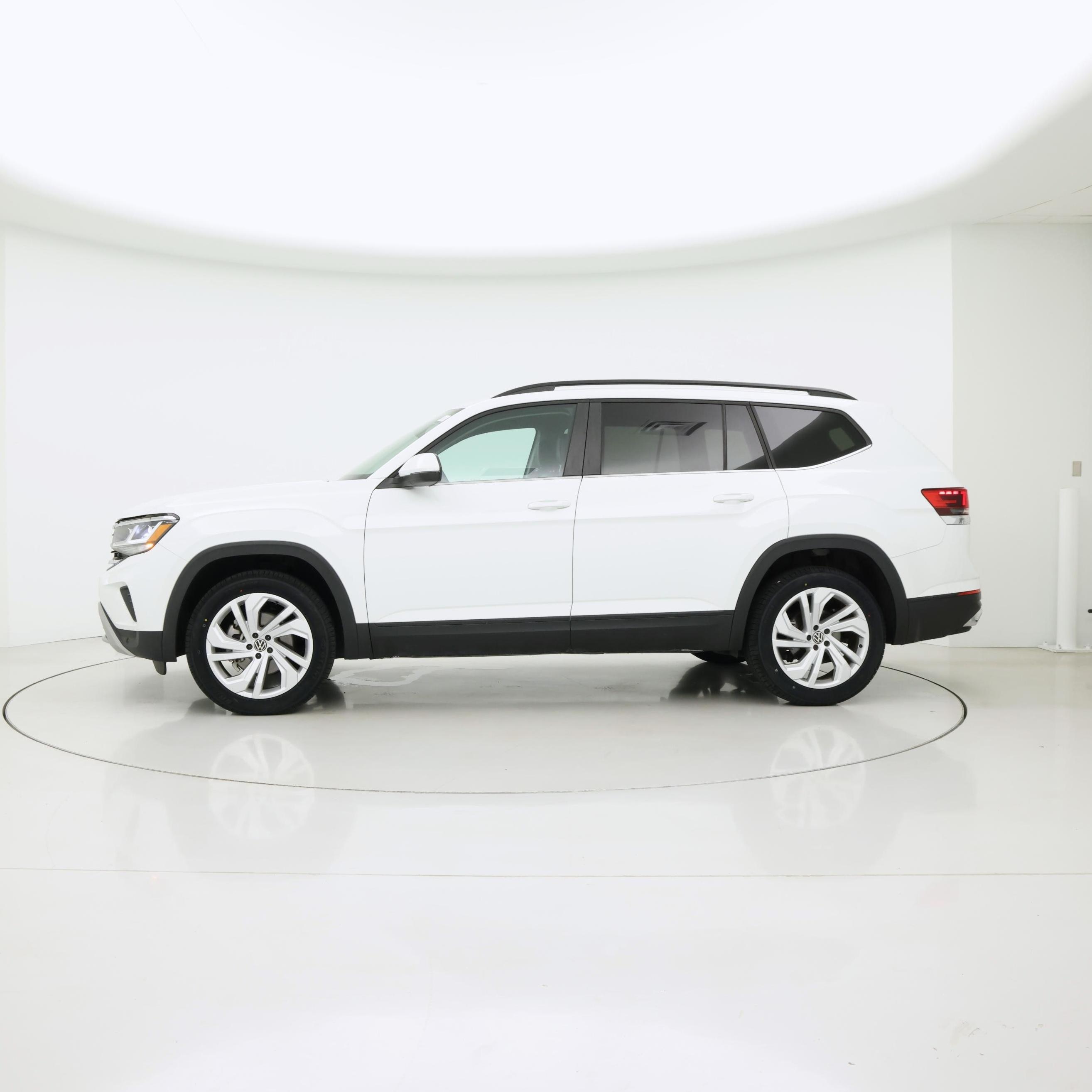Thumbnail: 2023 Volkswagen Atlas - 3