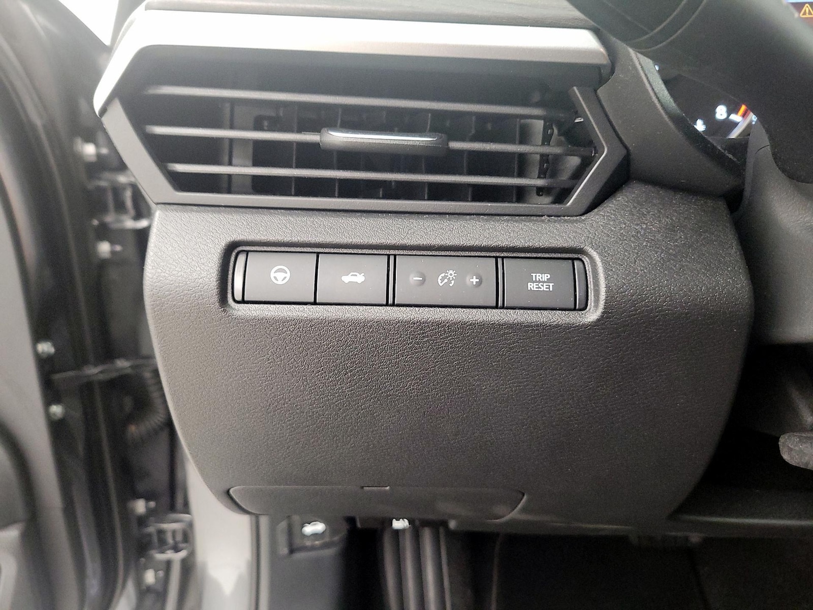 2024 Nissan Altima SV - Photo 14