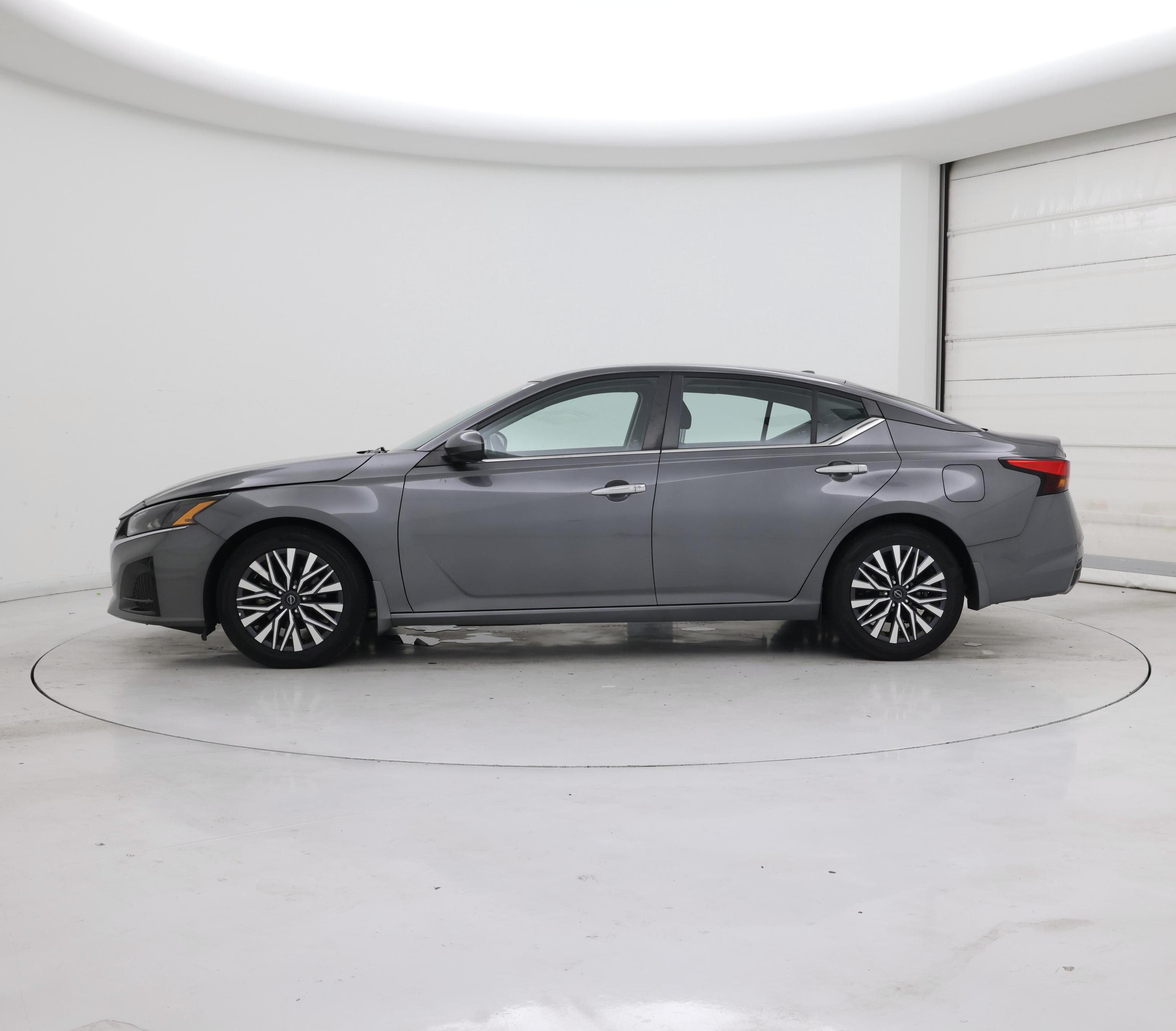 Thumbnail: 2024 Nissan Altima - 3