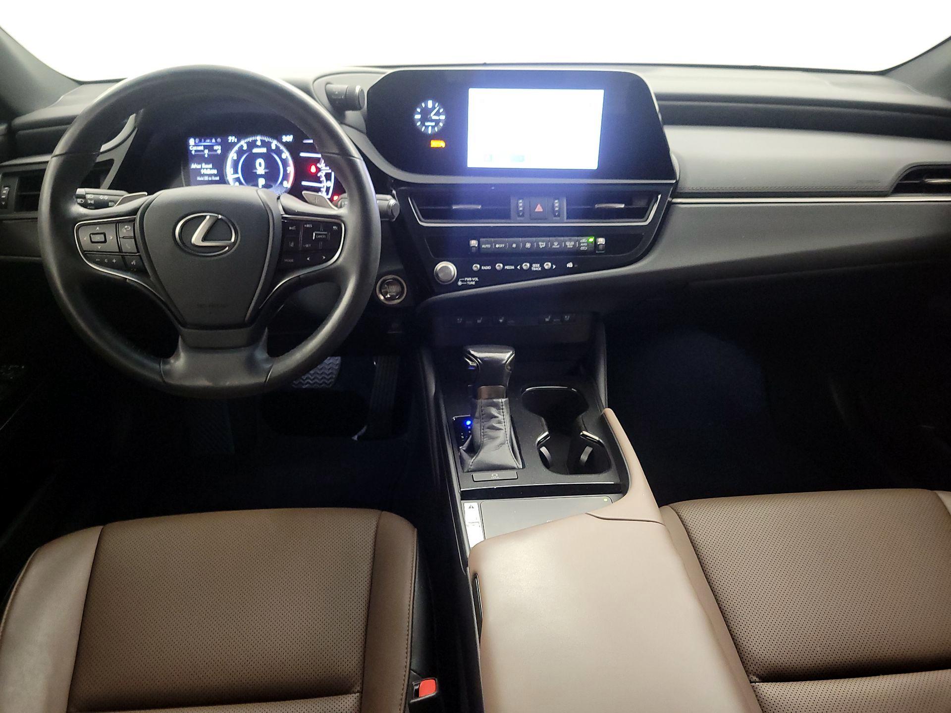 Thumbnail: 2023 Lexus ES - 9