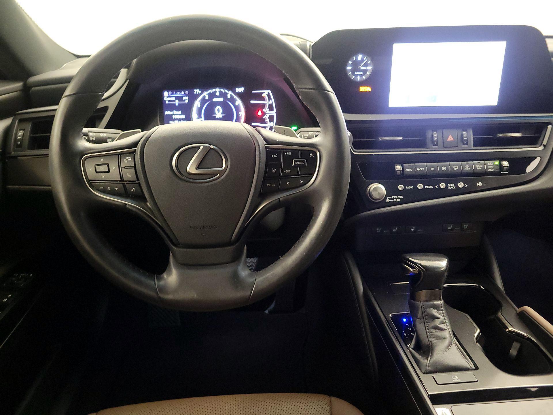 Thumbnail: 2023 Lexus ES - 10