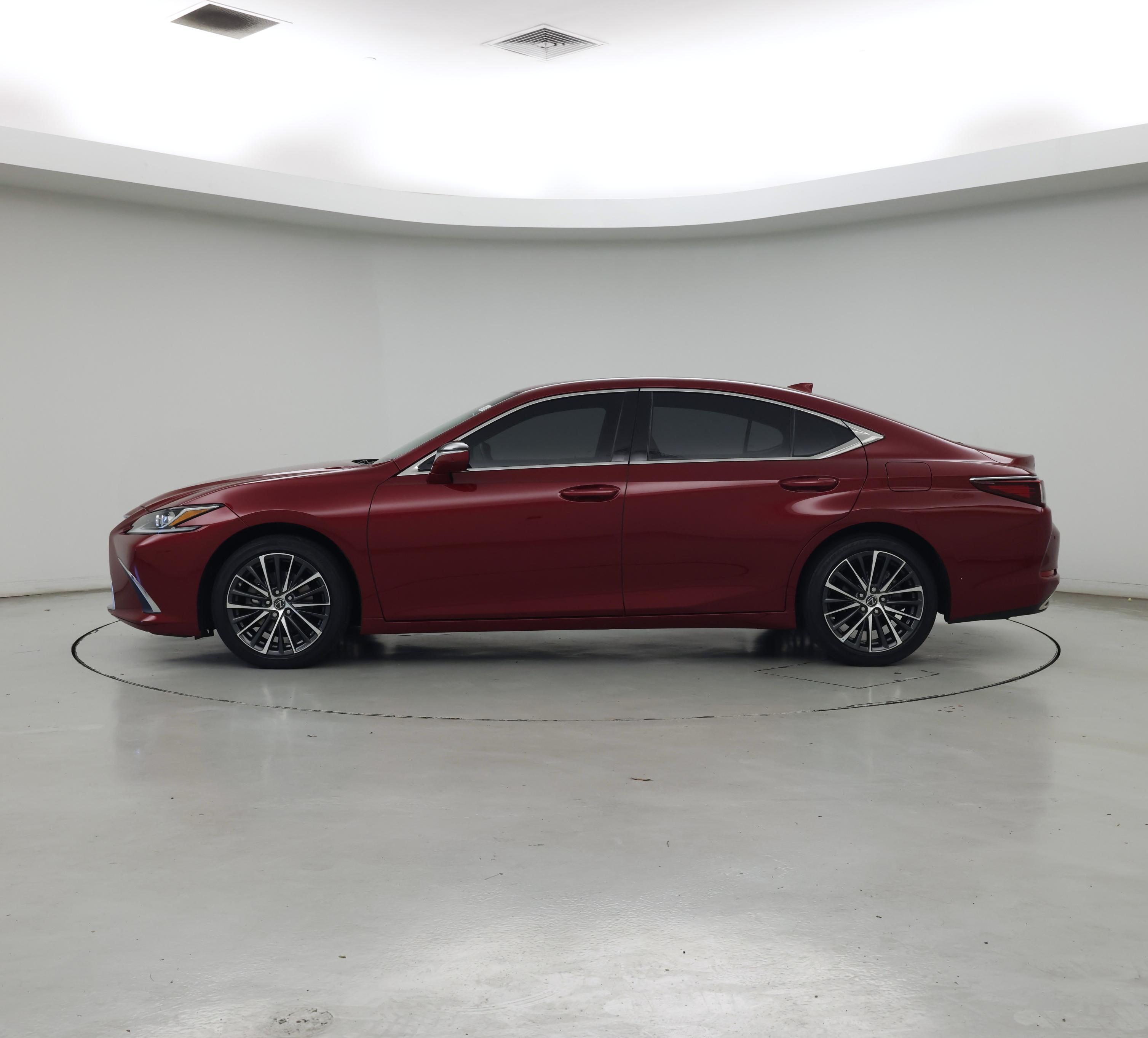 Thumbnail: 2023 Lexus ES - 3