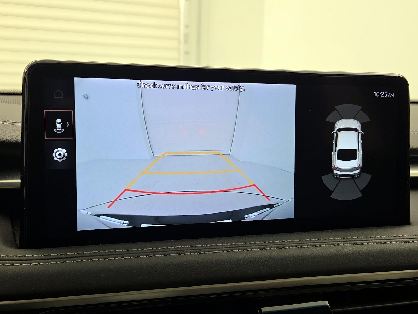 2024 GENESIS G70 Standard - Photo 16