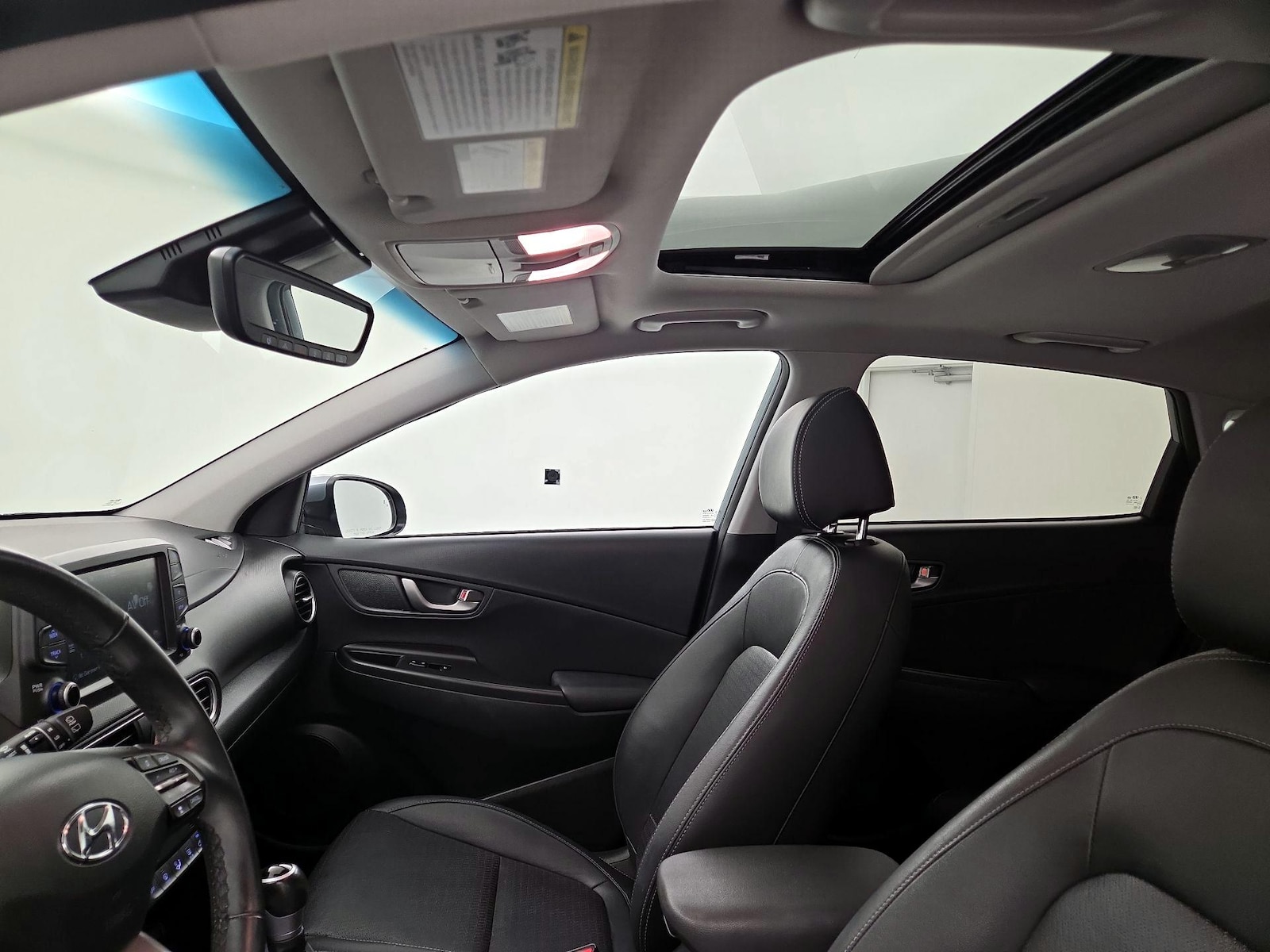 Sunroof(s) & Overhead Airbags