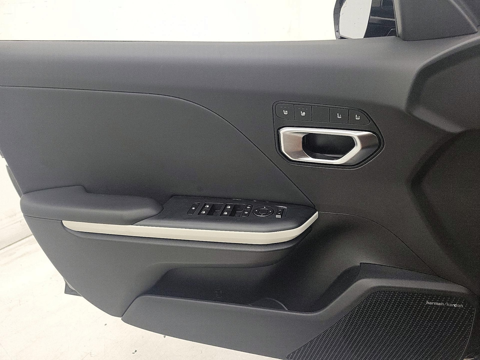 2025 Kia K4 GT-Line - Photo 13