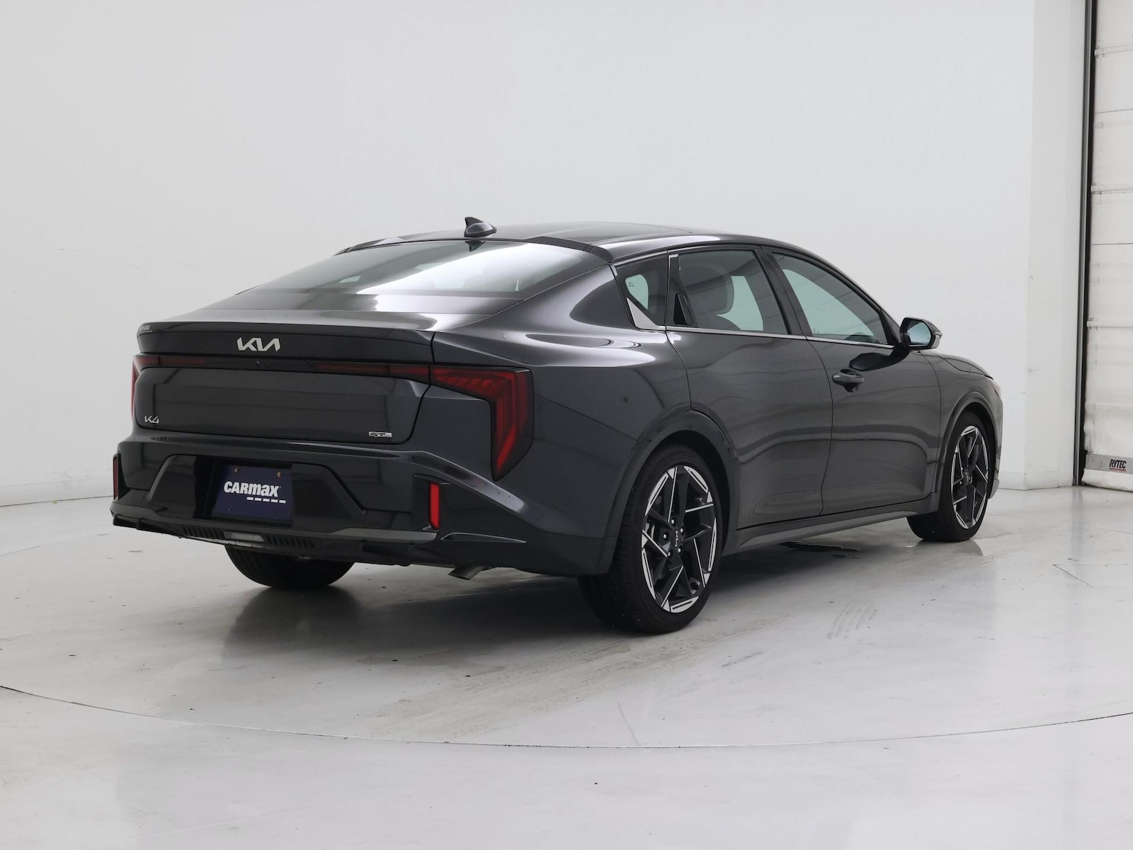 2025 Kia K4 GT-Line - Photo 9