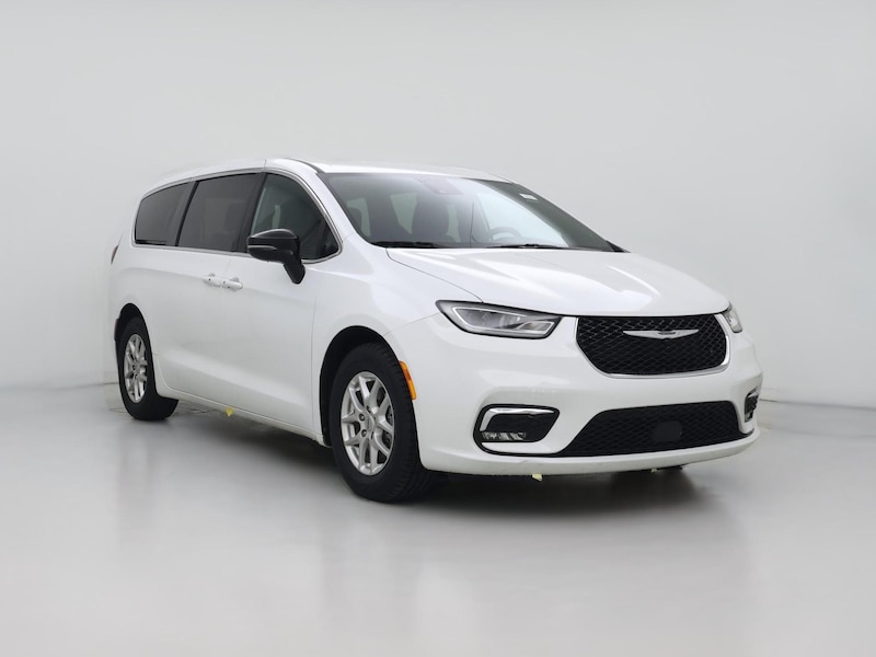 2024 Chrysler Pacifica Touring