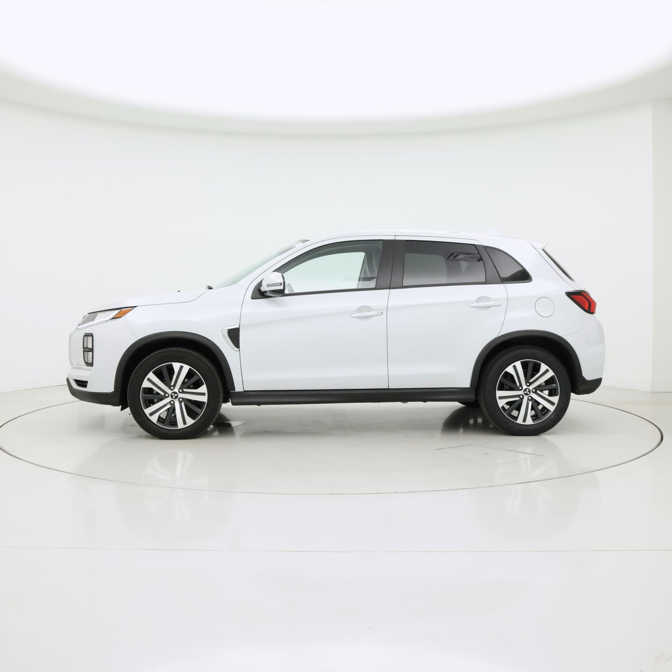 Thumbnail: 2026 Mitsubishi Outlander Sport - 3