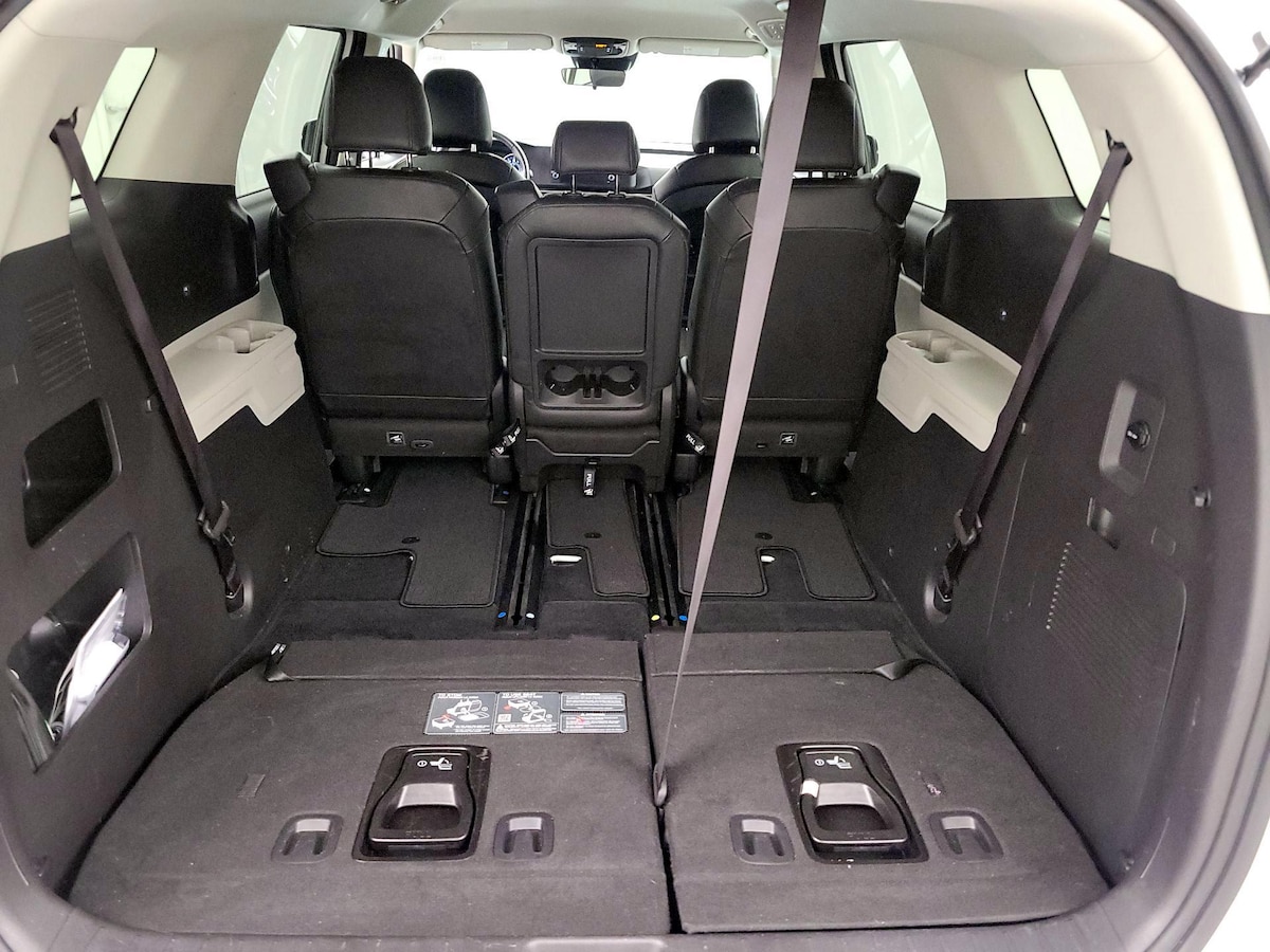 Trunk/Cargo (Seats Up)