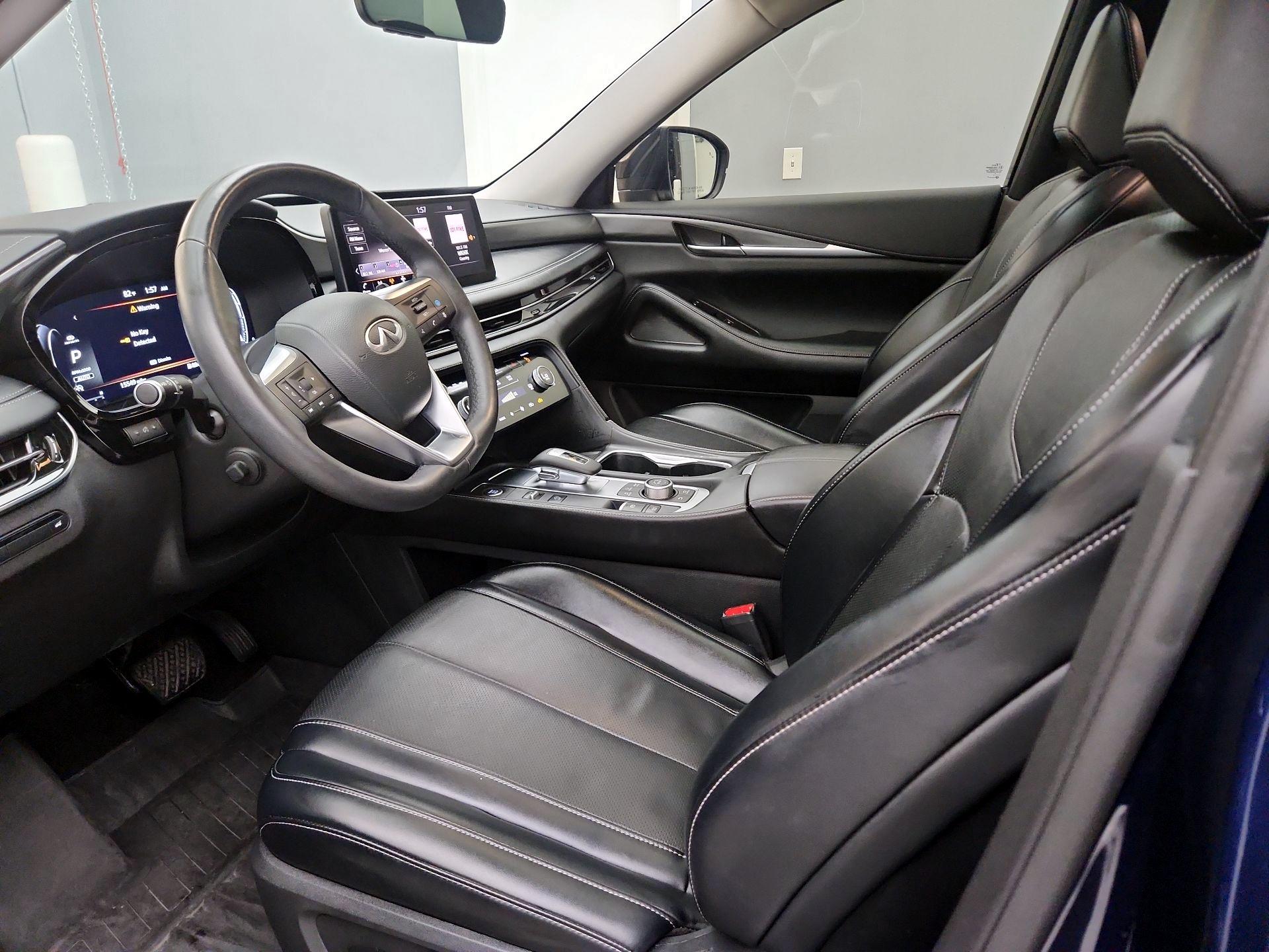 Thumbnail: 2023 INFINITI QX60 - 11