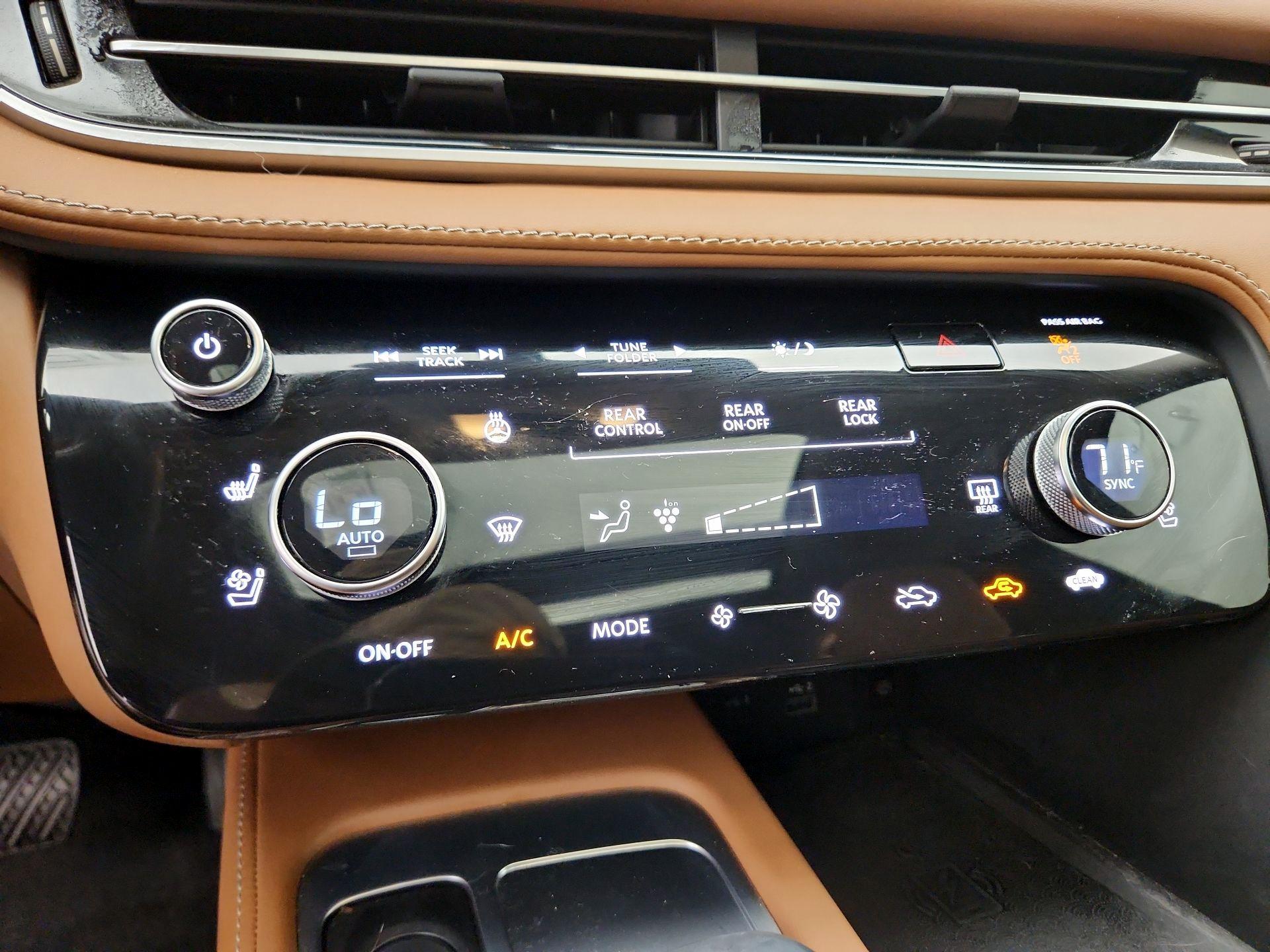 Thumbnail: 2023 INFINITI QX60 - 17