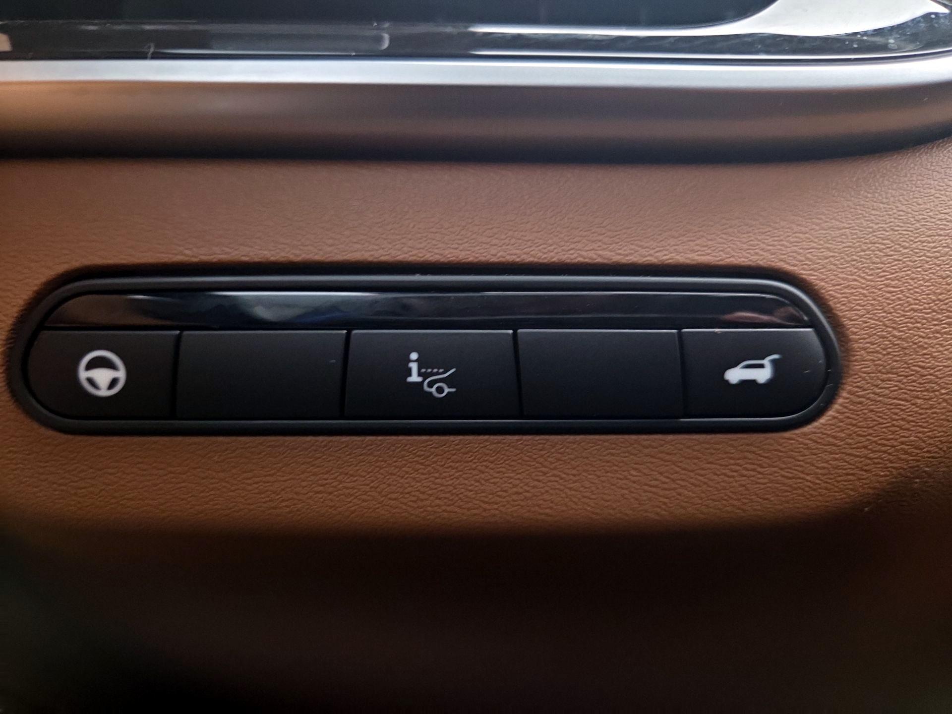 Thumbnail: 2023 INFINITI QX60 - 13