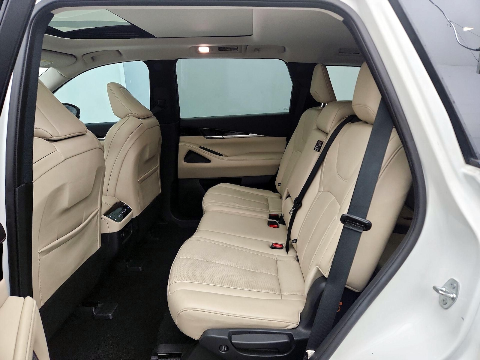 Rear Air Conditioning