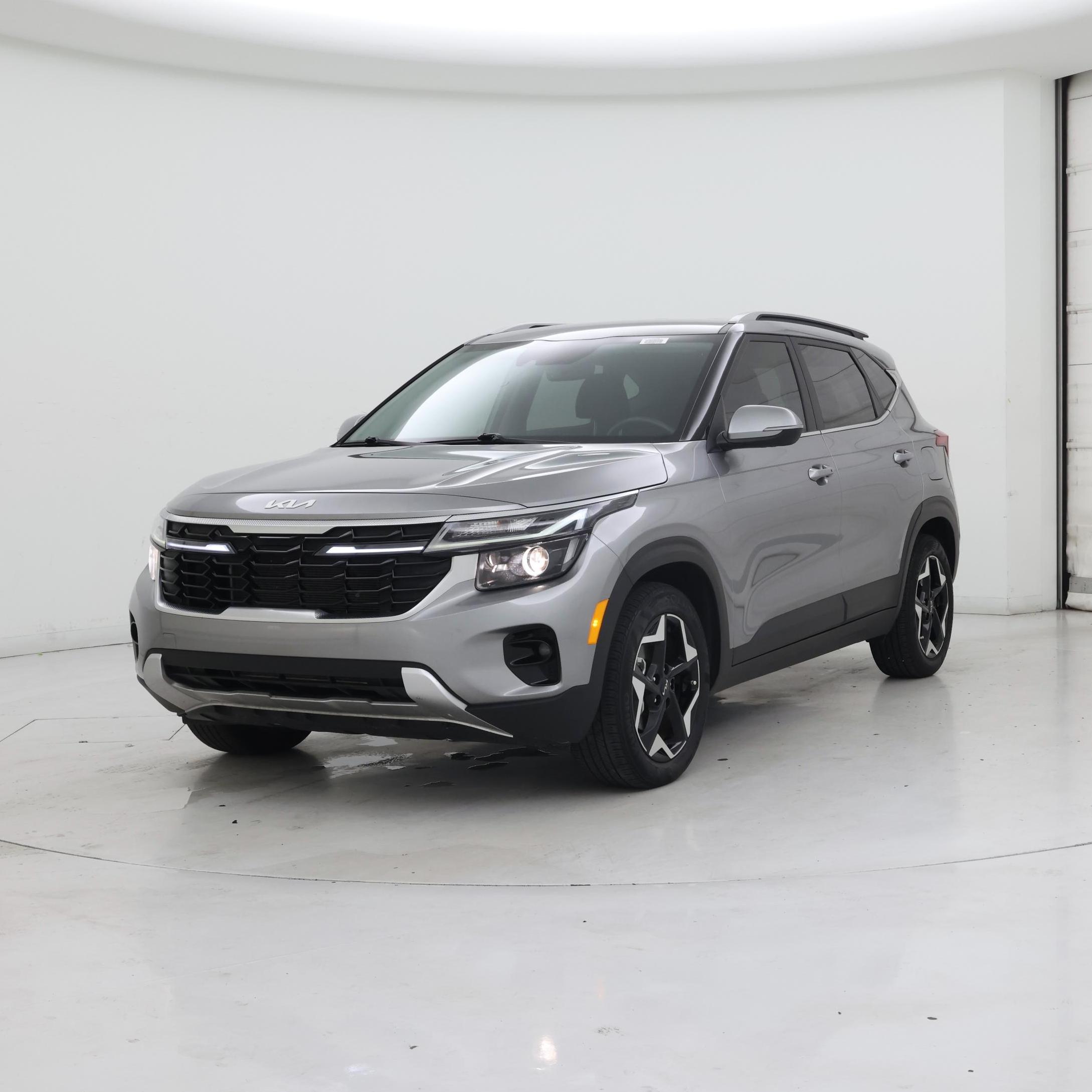 Thumbnail: 2024 Kia Seltos - 4